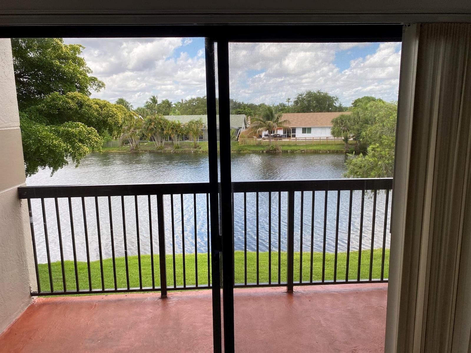 9891 NOB HILL Lane # 9891, Sunrise FL 33351 photo 5