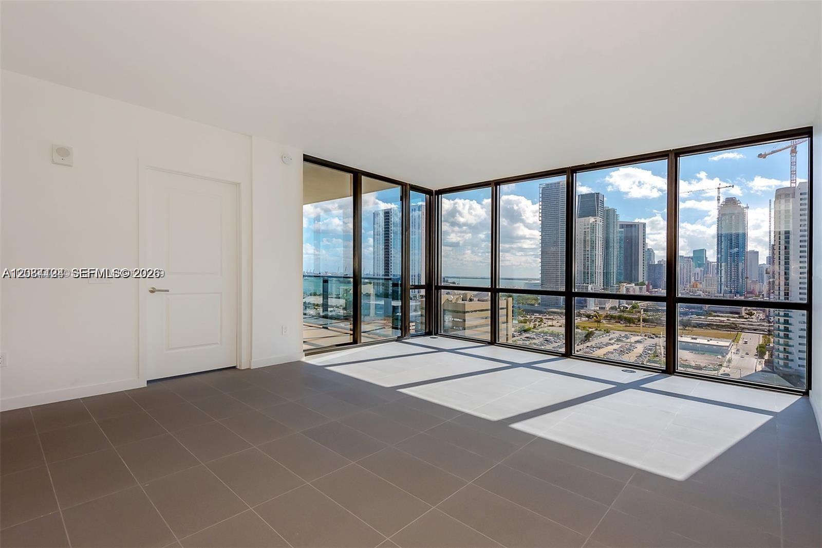 1600 NE 1st Ave # 2106, Miami FL 33132 photo 2
