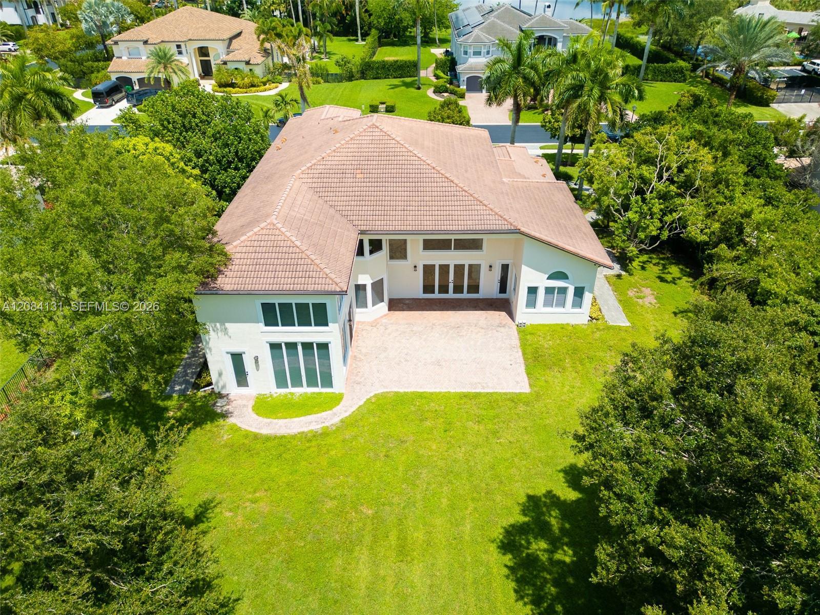 11406 Canyon Maple Blvd, Davie FL 33330 photo 2