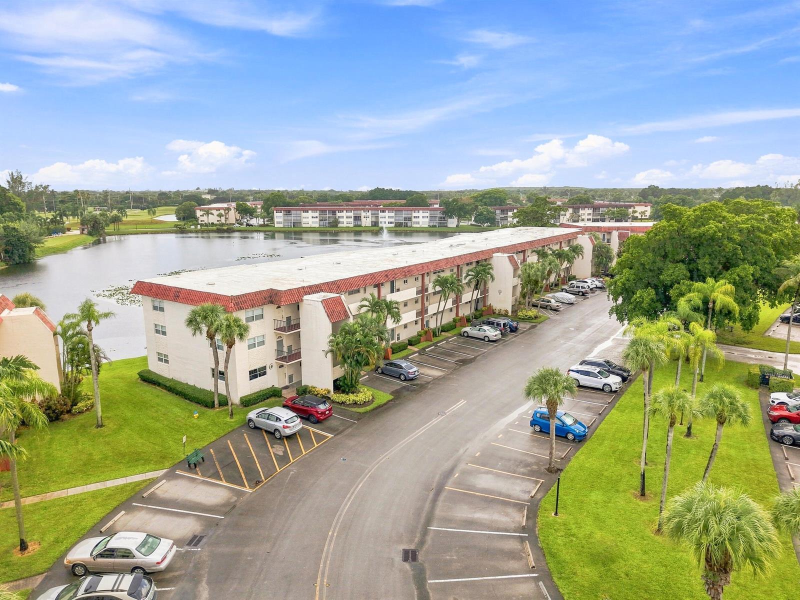 9400 N HOLLYBROOK LAKE Drive # 208, Pembroke Pines FL 33025 photo 2