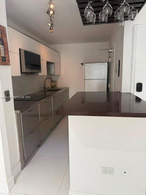 5555 Collins Ave # 4P, Miami Beach FL 33140 photo 2