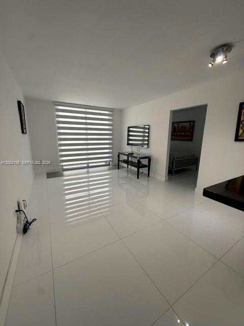 5555 Collins Ave # 4P, Miami Beach FL 33140 photo 3