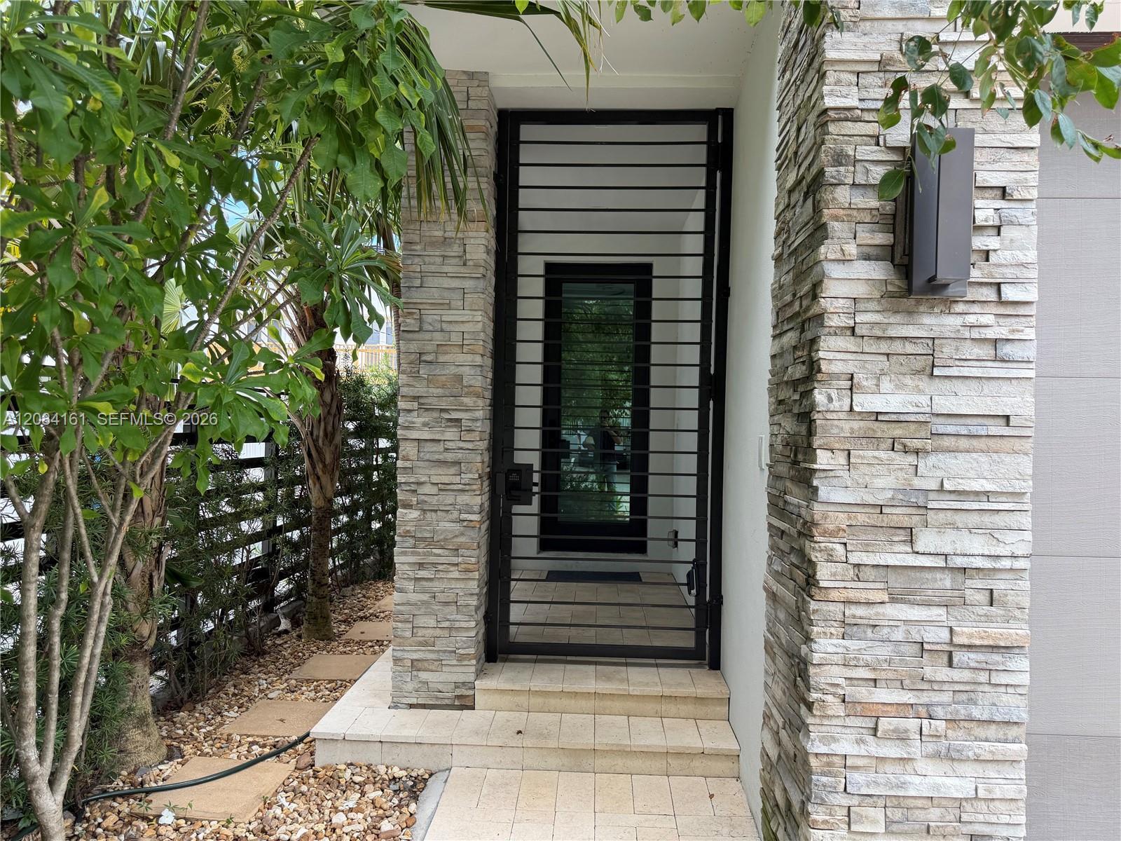 106 NE 16th Ter, Fort Lauderdale FL 33301 photo 3