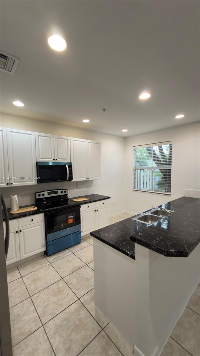2851 W Prospect Rd # 1001, Tamarac FL 33309 photo 5