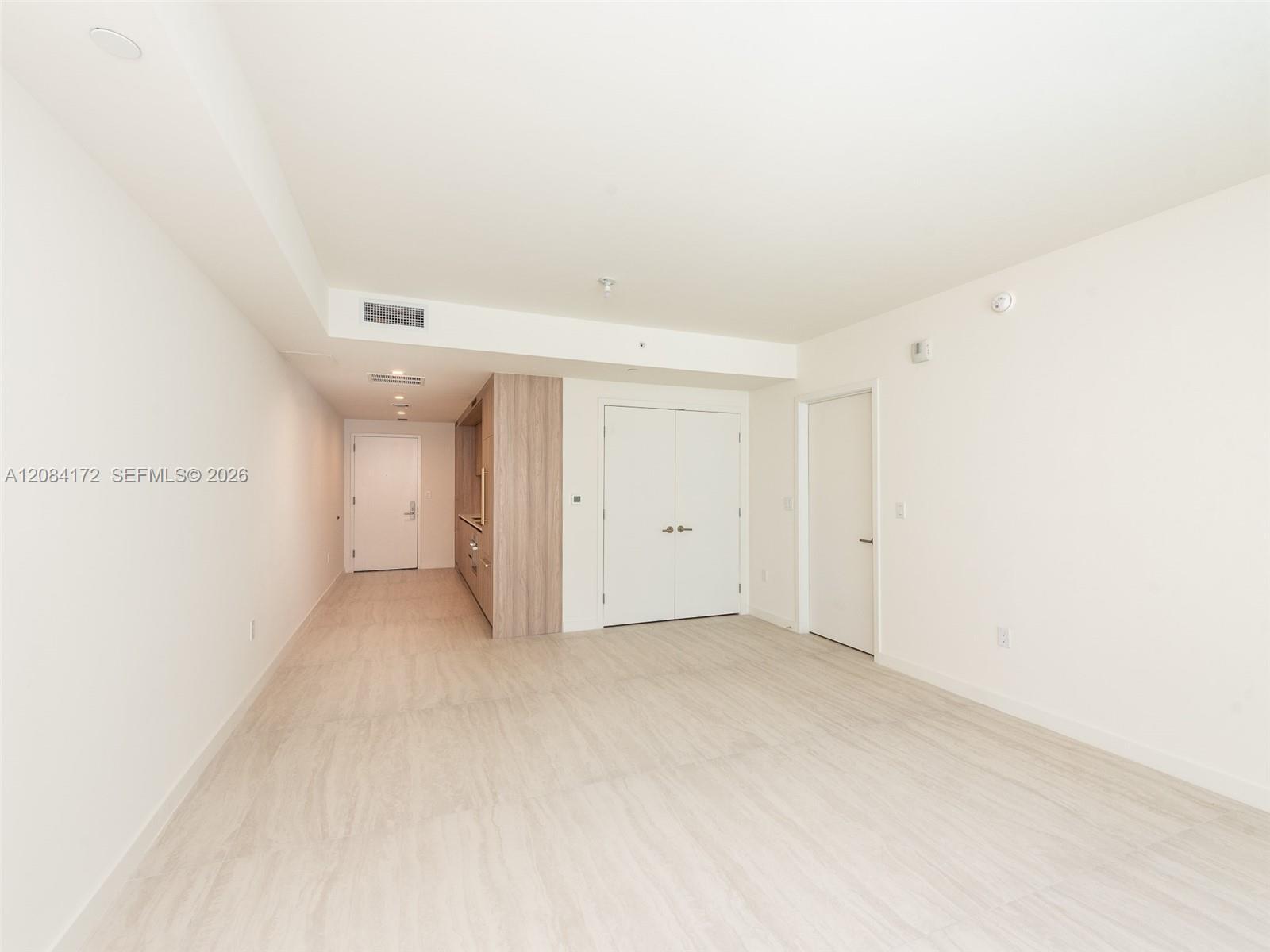 77 SE 5th St # 1714, Miami FL 33131 photo 4