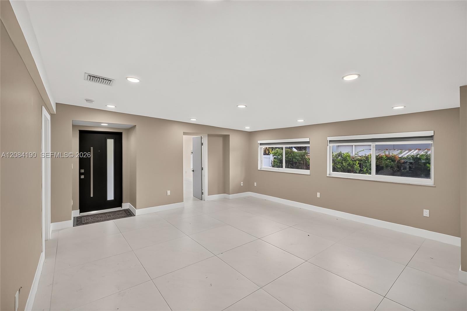 533 Mokena Dr, Miami Springs FL 33166 photo 3