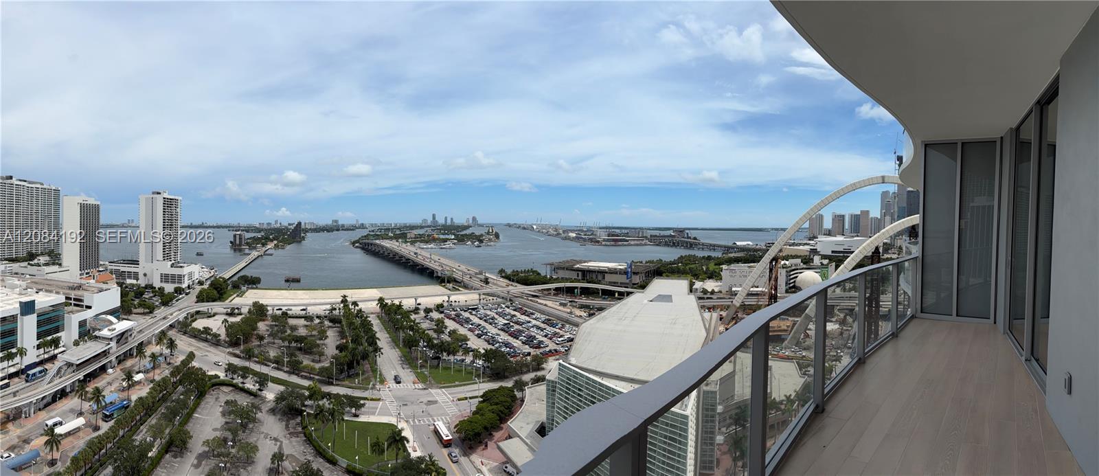 1400 Biscayne Blvd # 2003, Miami FL 33132 photo 2
