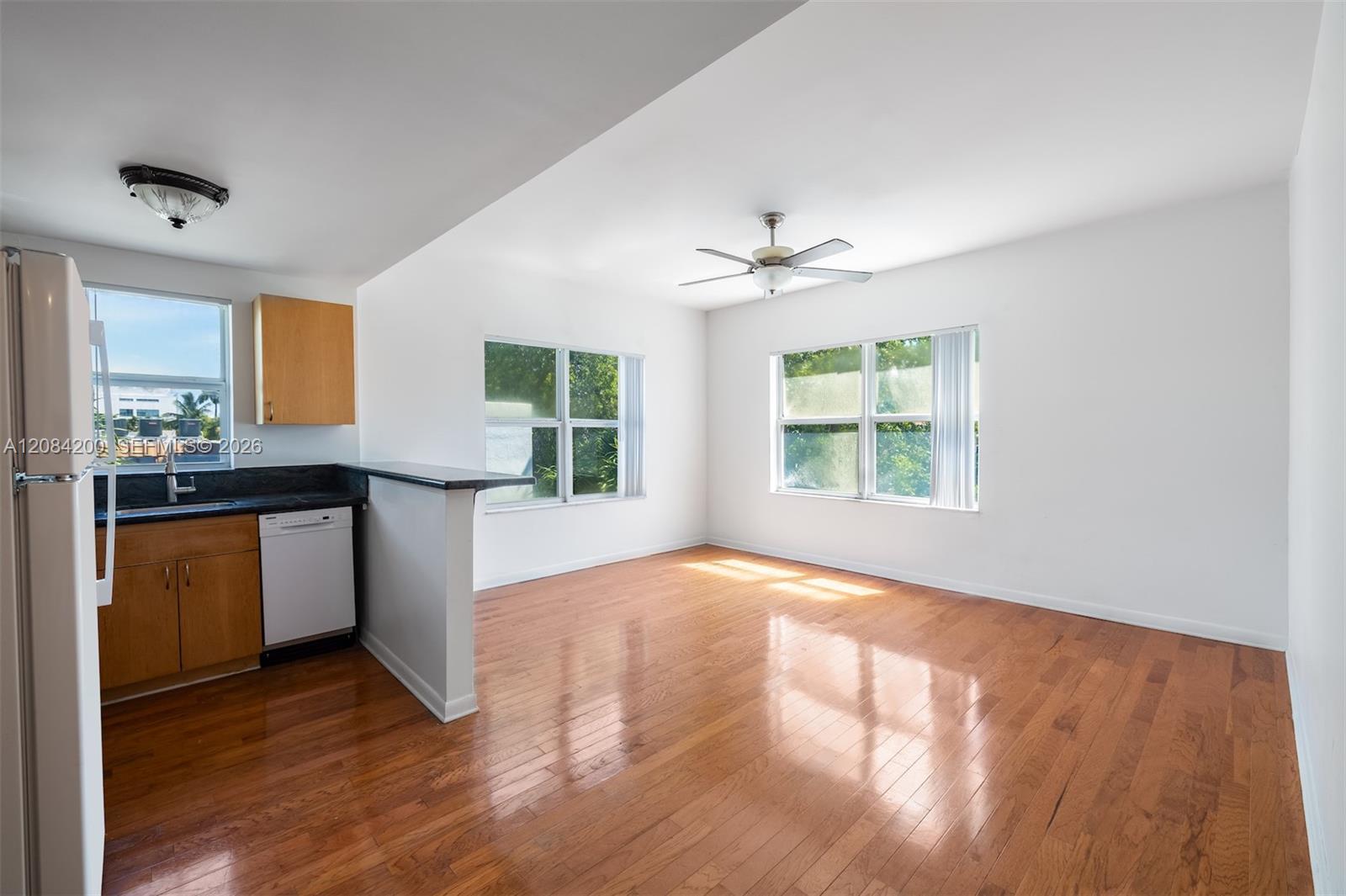 1542 Drexel Ave # 302, Miami Beach FL 33139 photo 2