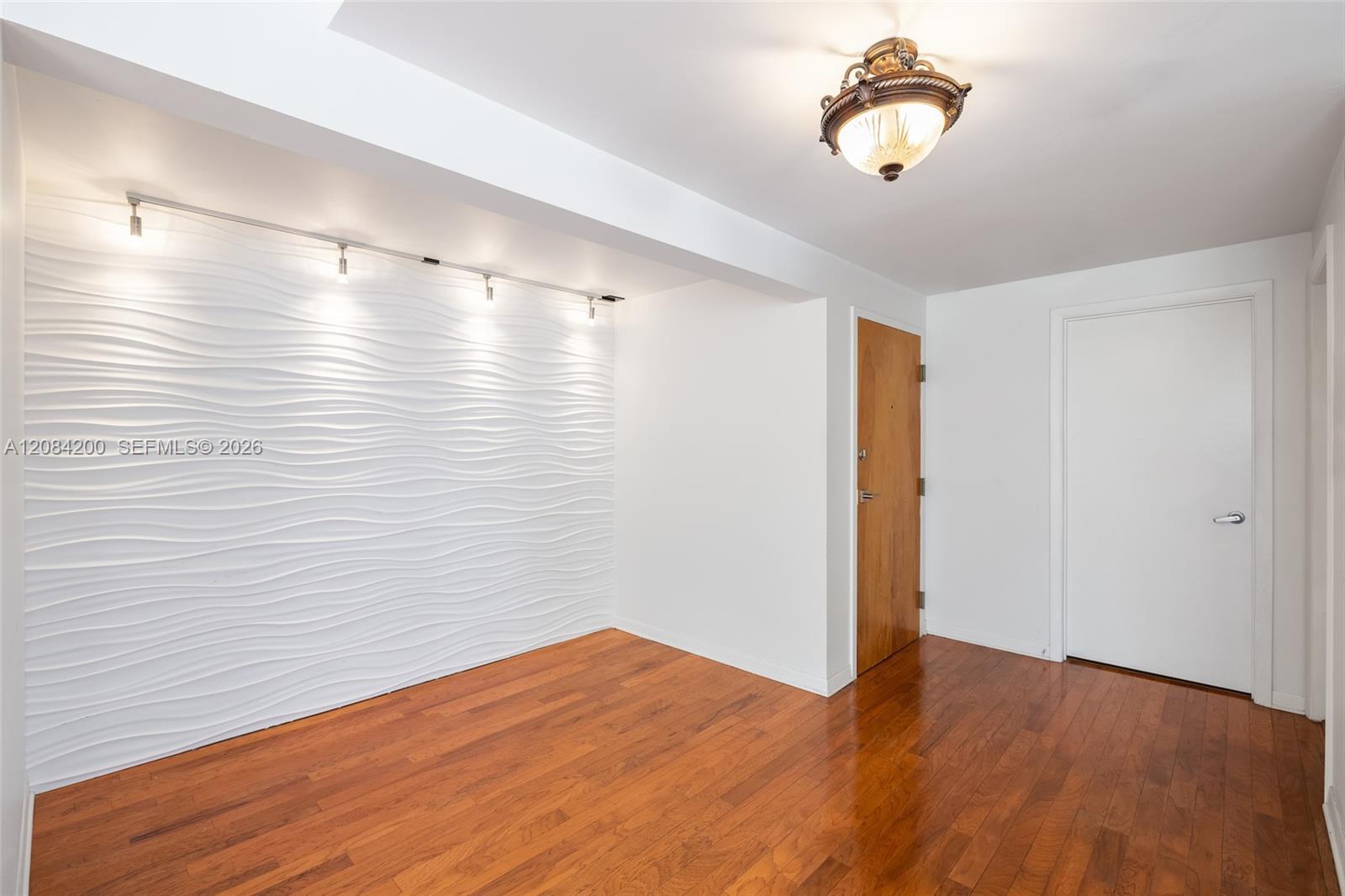 1542 Drexel Ave # 302, Miami Beach FL 33139 photo 3