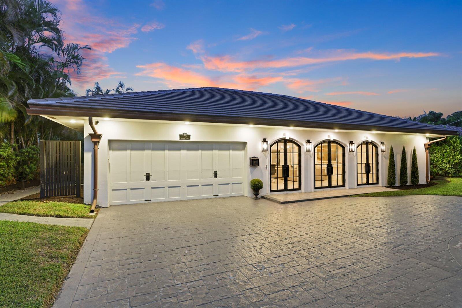 713 Forsyth Street, Boca Raton FL 33487 photo 2