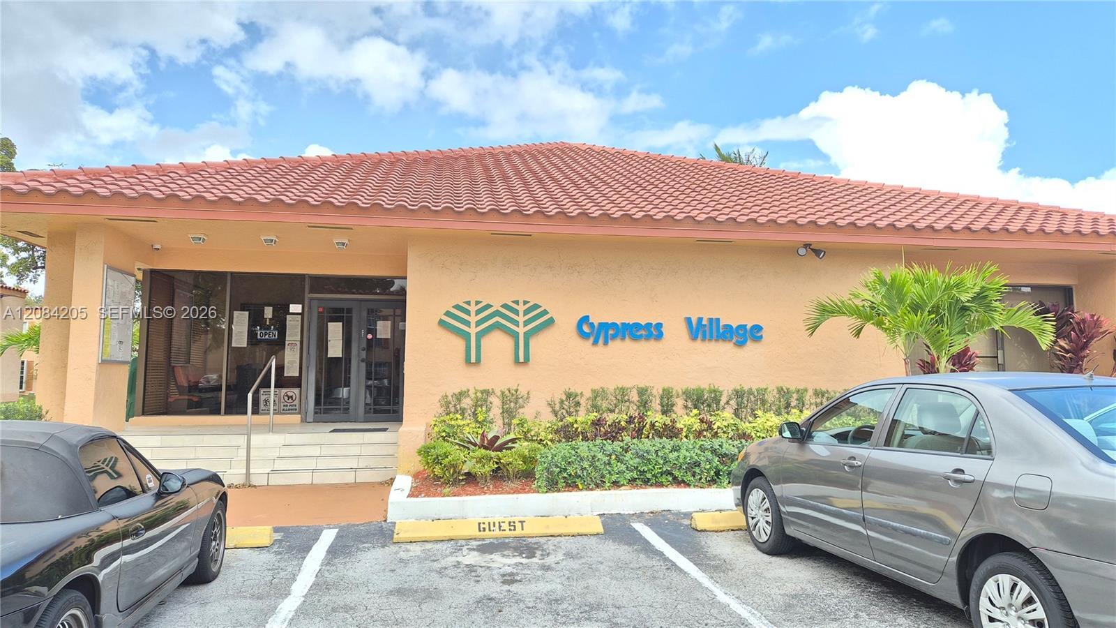 7100 Fairway Dr # K9, Miami Lakes FL 33014