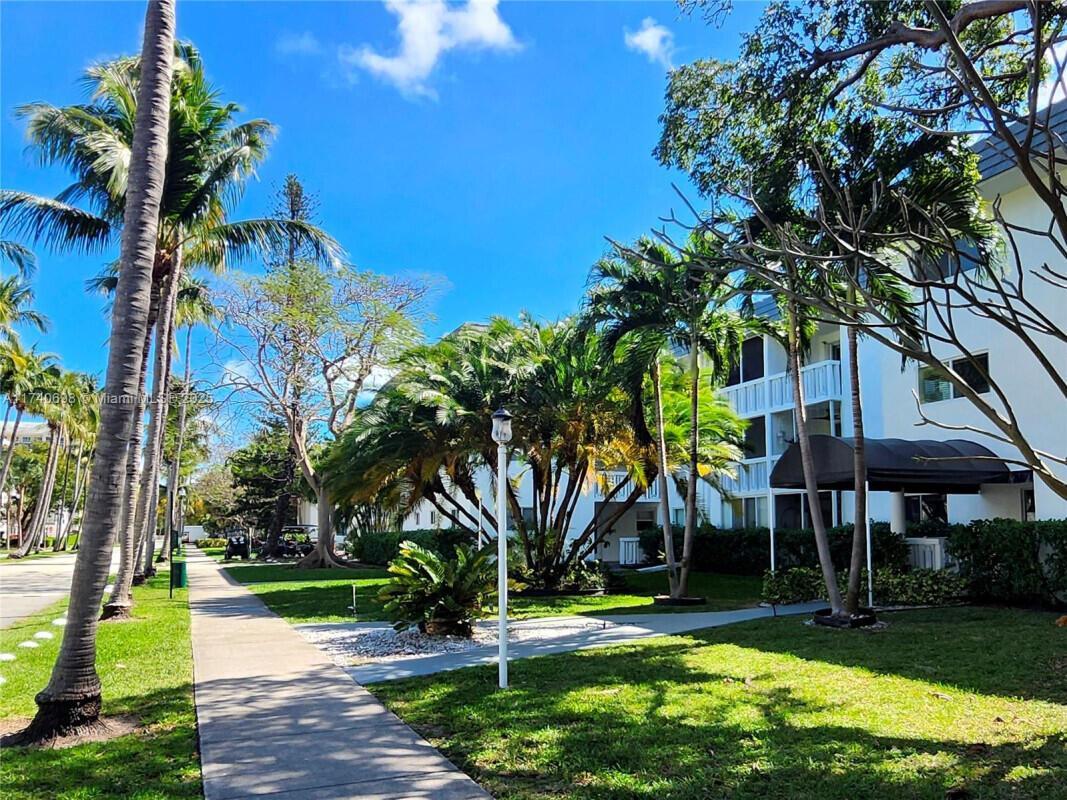 200 Galen Drive # 308, Key Biscayne FL 33149 photo 2