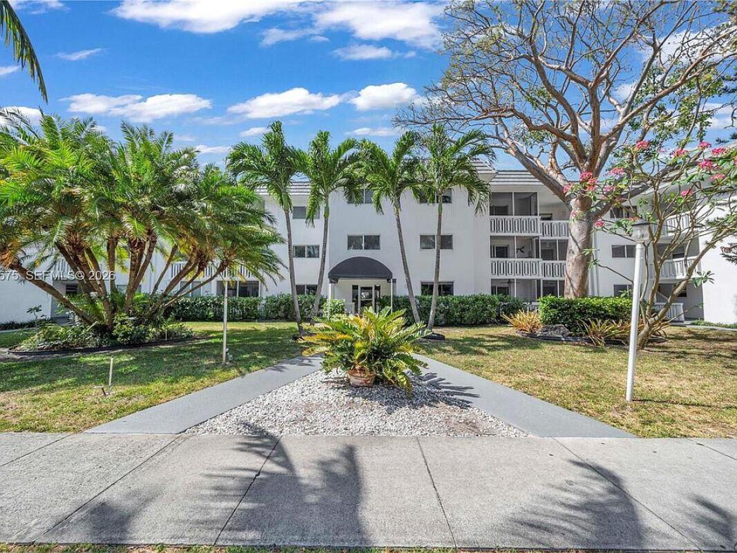 200 Galen Drive # 308, Key Biscayne FL 33149