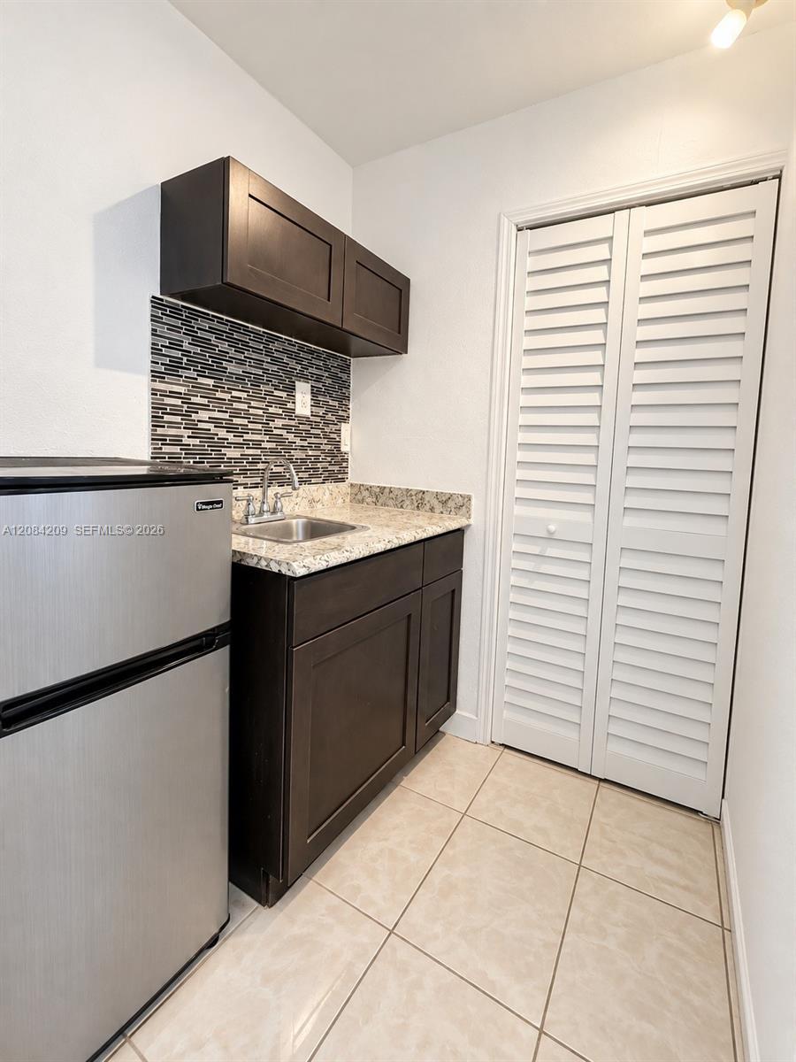 Miami, FL 33165 photo 5