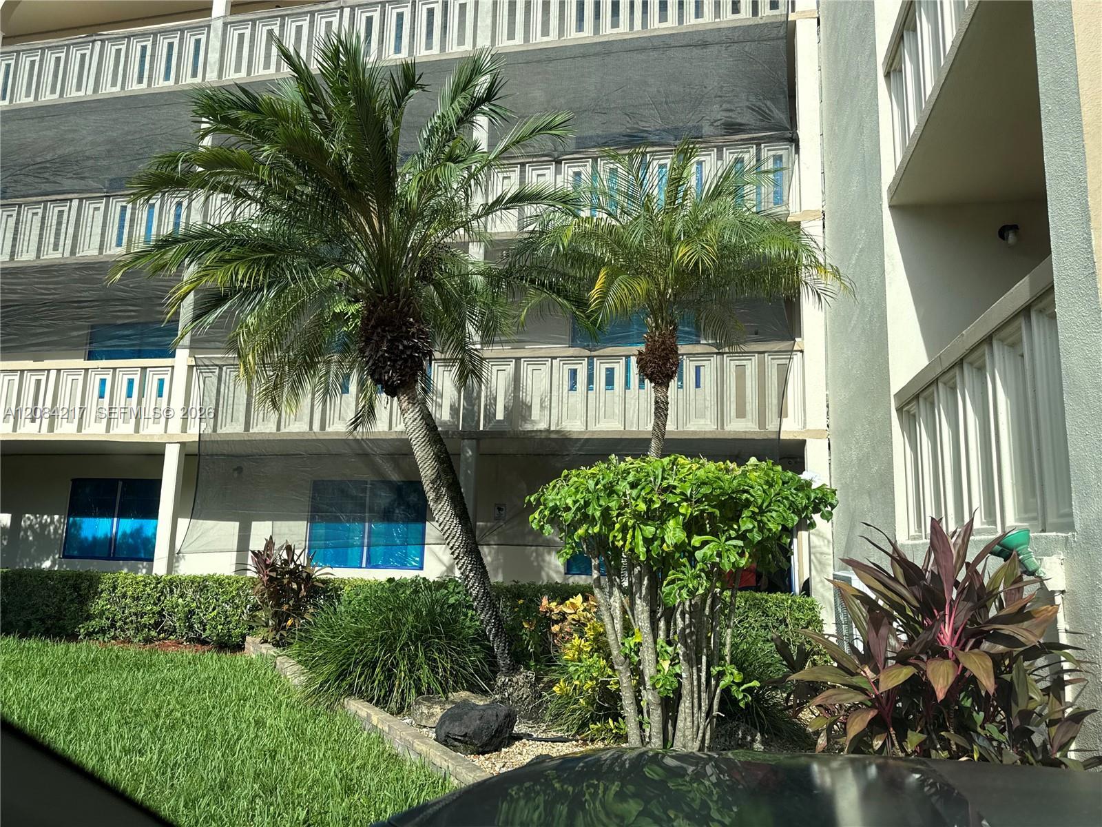 2402 Antigua Cir # G1, Coconut Creek FL 33066 photo 2