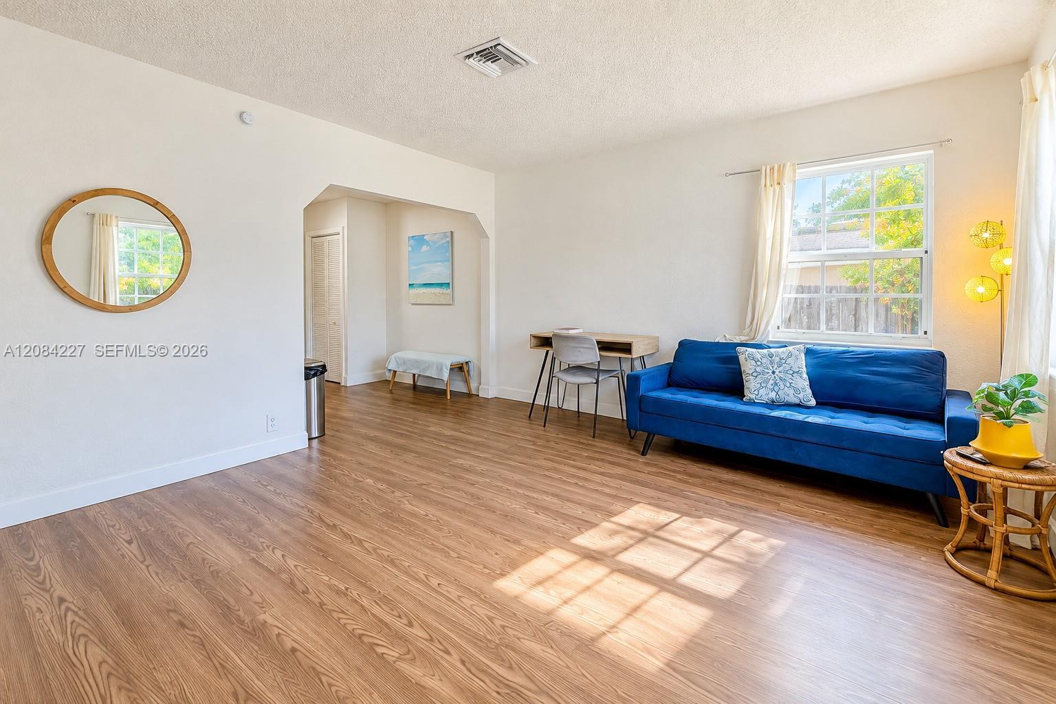 2740 Dewey St, Hollywood FL 33020 photo 2