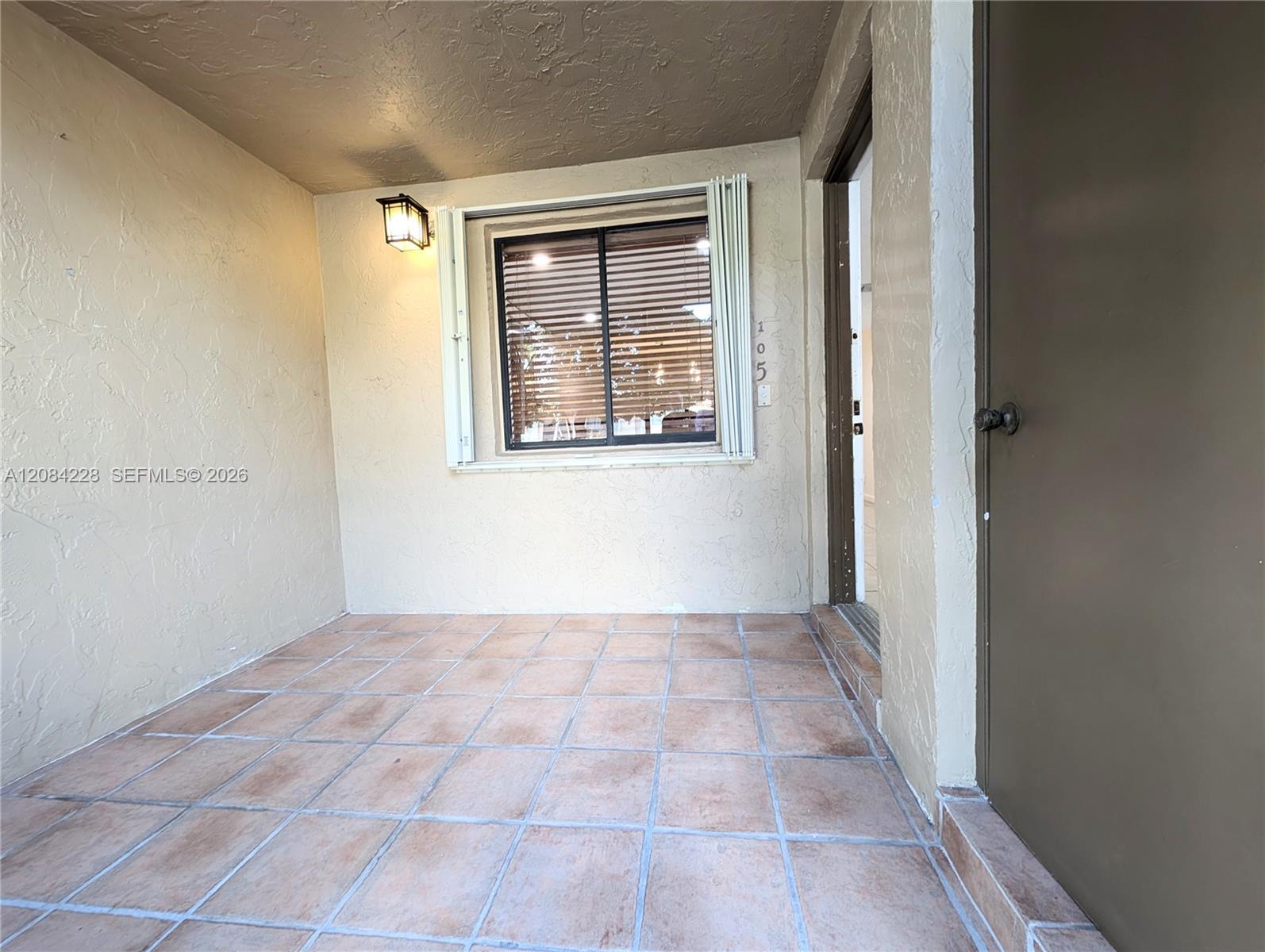 310 Lakeview Dr # 105, Weston FL 33326 photo 4