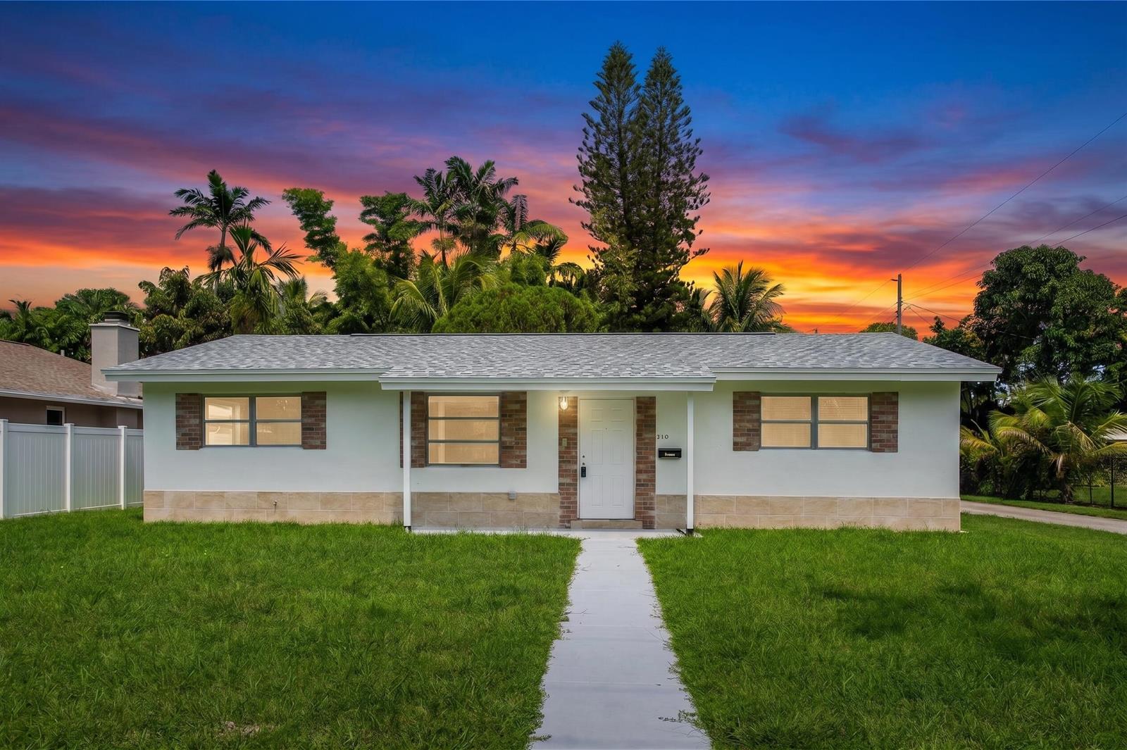 210 NE 5TH Avenue, Dania Beach FL 33004