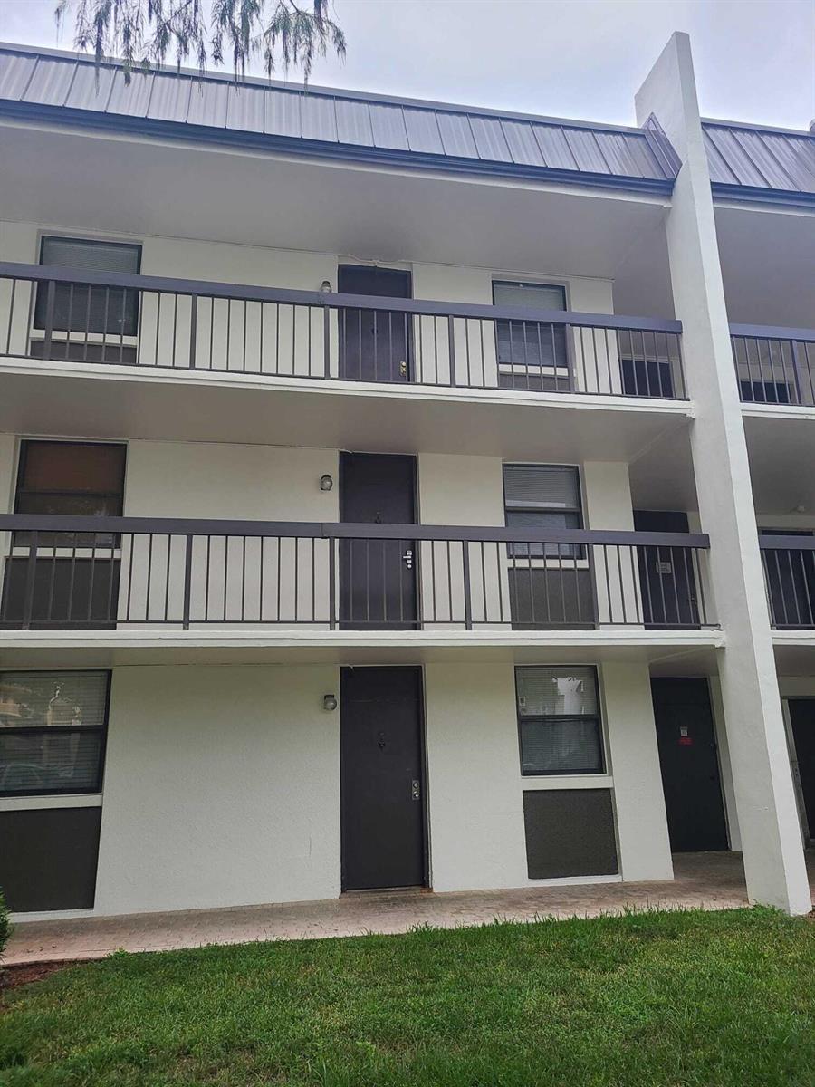 8419 Forest Hills Drive # 105, Coral Springs FL 33065 photo 2