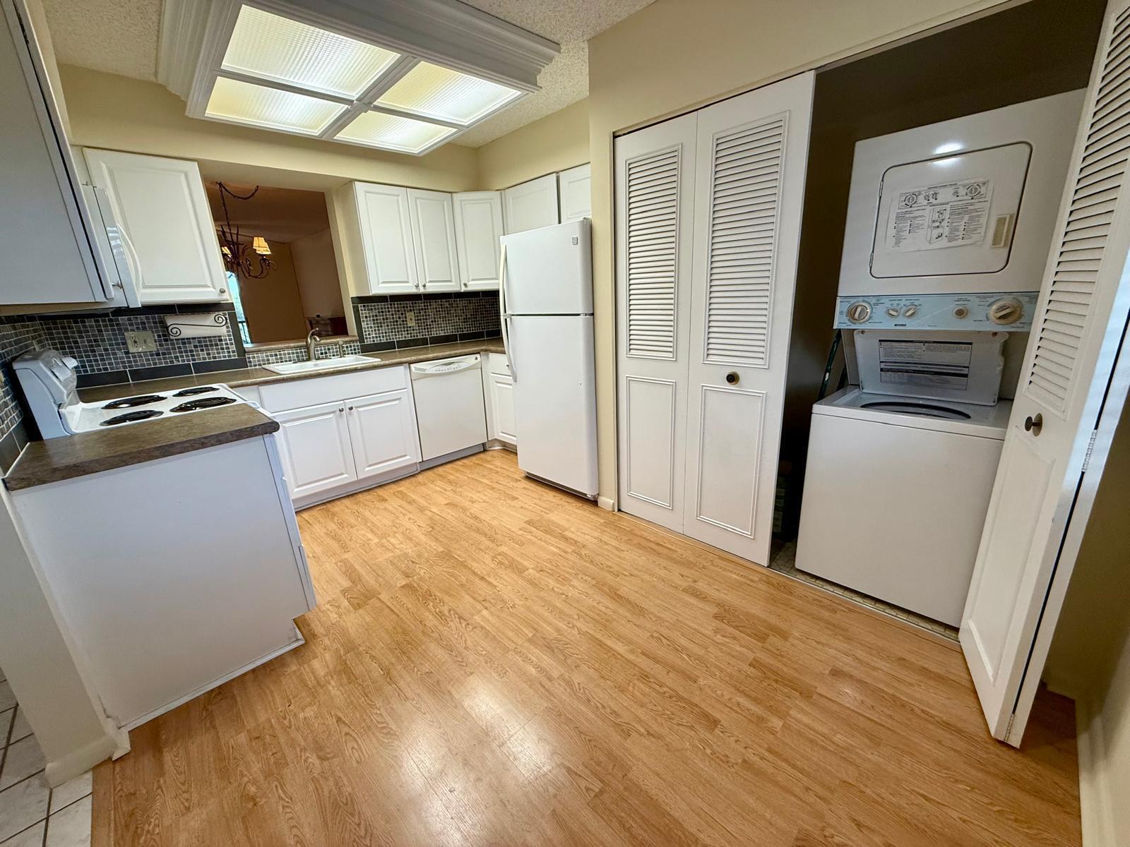 2212 S CYPRESS BEND Drive # 303, Pompano Beach FL 33069