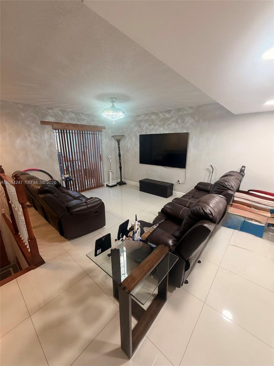 4417 W 11th Ave # 43, Hialeah FL 33012 photo 2