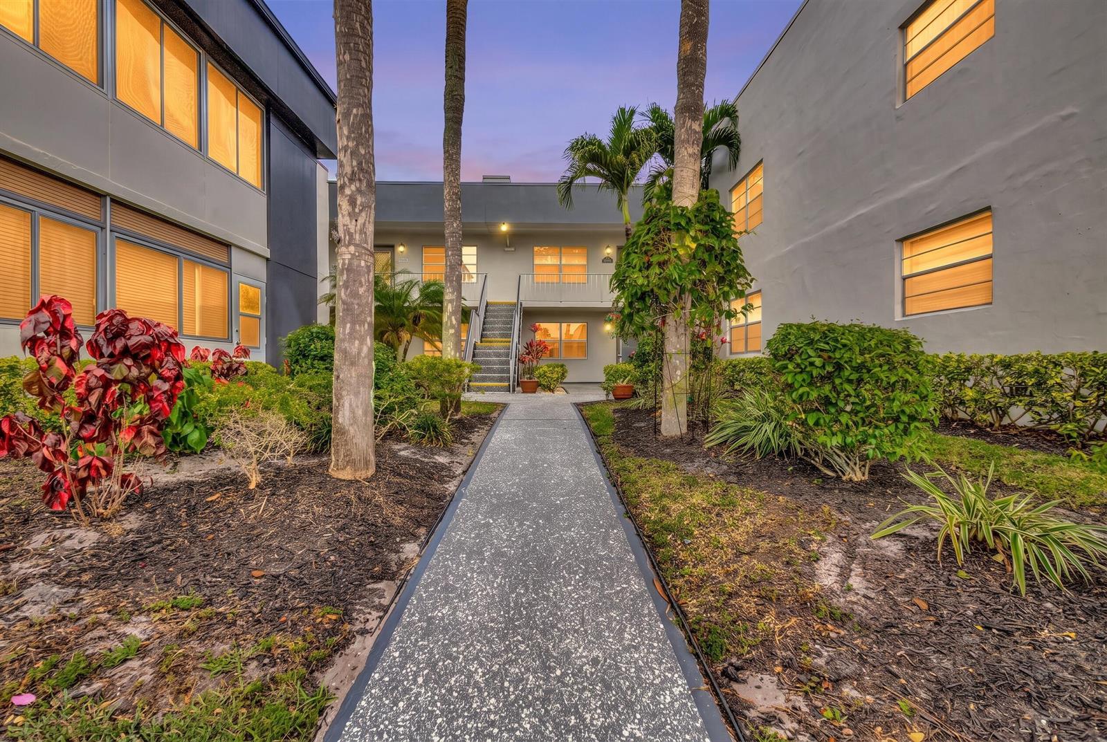 370 BURGUNDY H # H, Delray Beach FL 33484