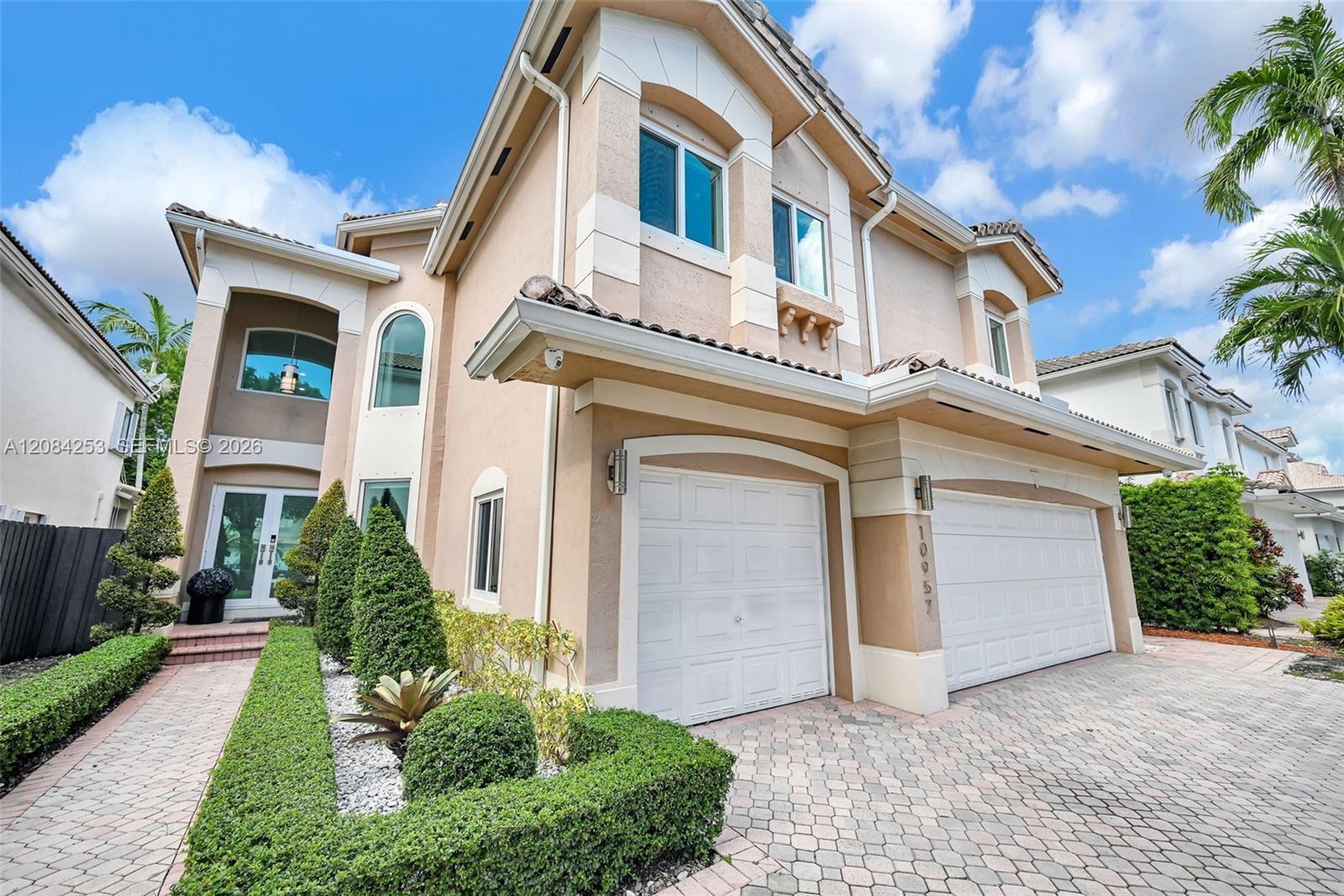 10957 NW 73rd Ter, Doral FL 33178 photo 4