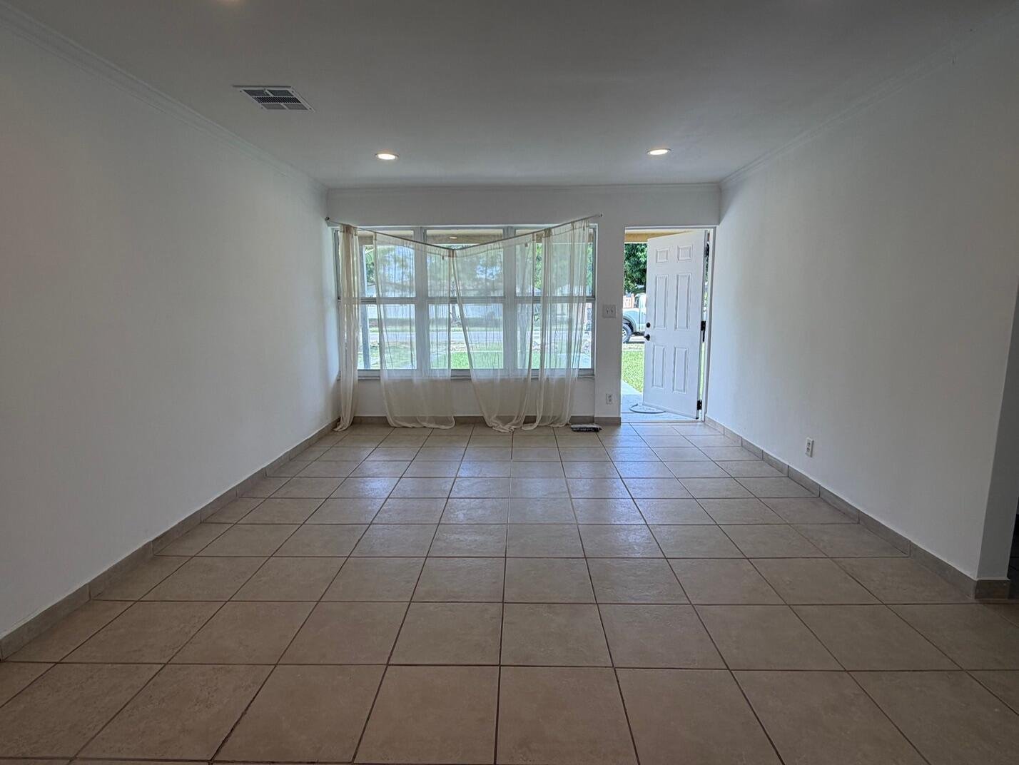 1130 NE 4TH Street, Pompano Beach FL 33060 photo 5