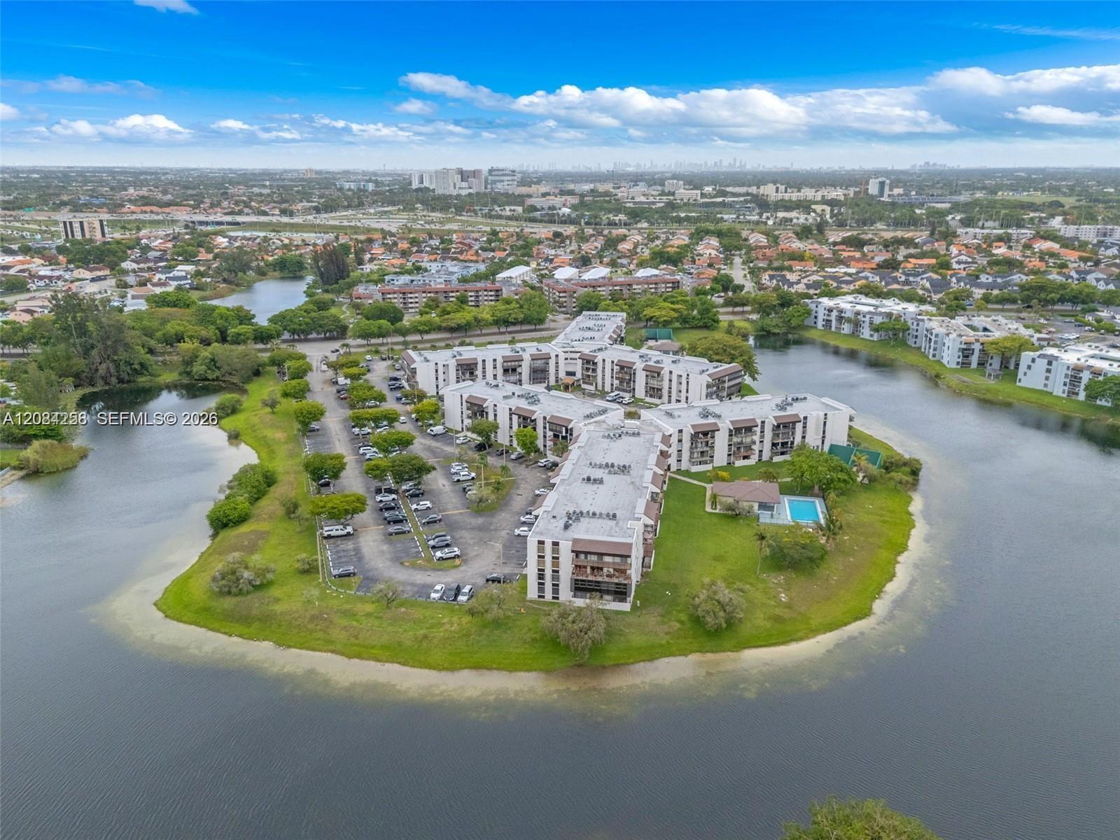 1350 SW 122nd Ave # 317, Miami FL 33184 photo 2