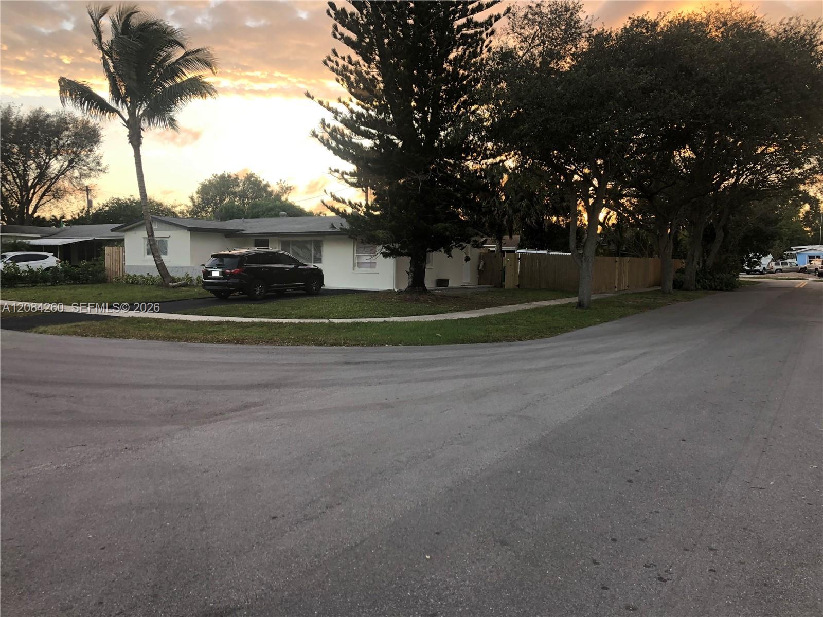 5001 SW 94th Way, Cooper City FL 33328 photo 4