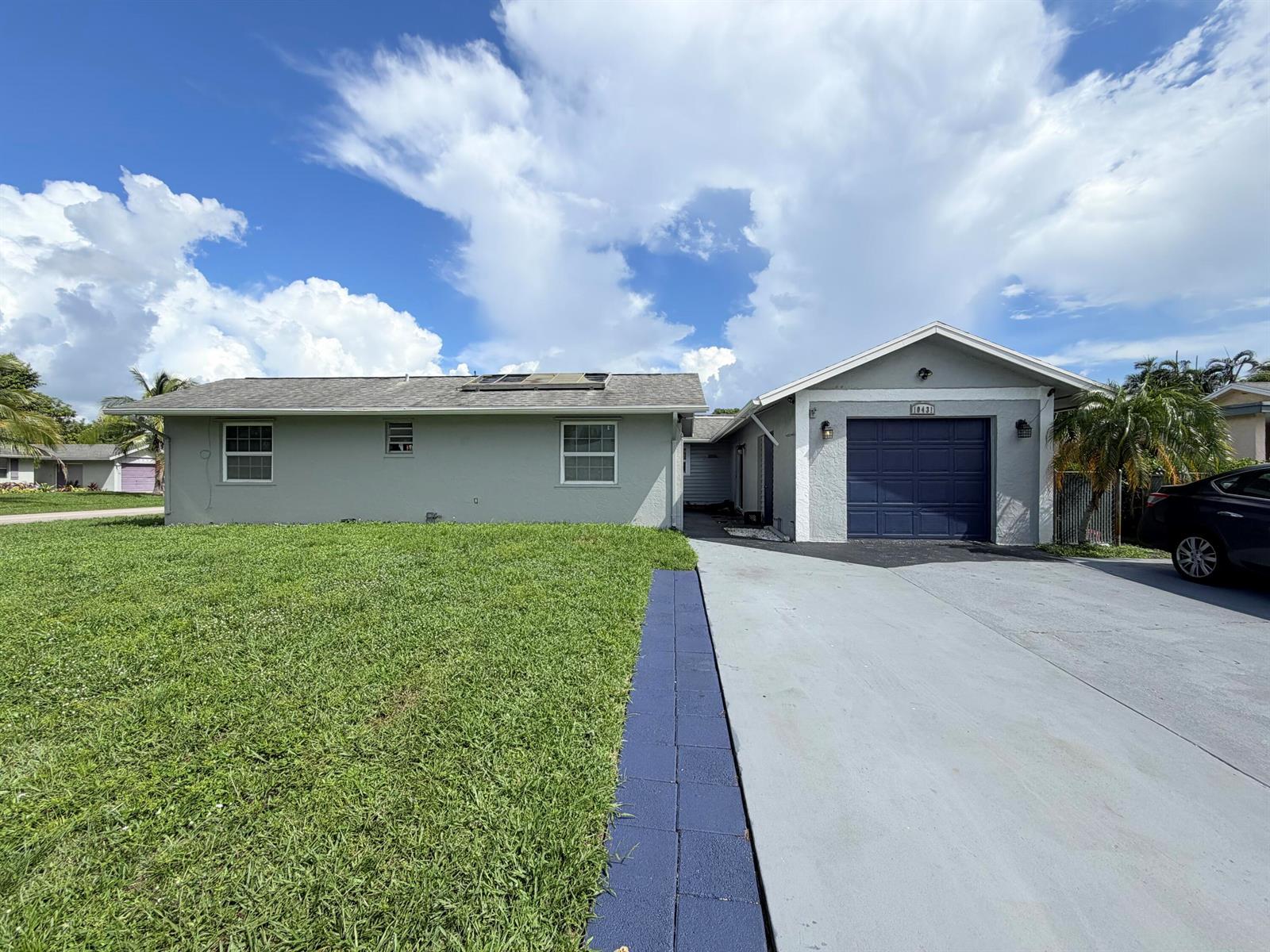 10431 Carmen Lane, Royal Palm Beach FL 33411