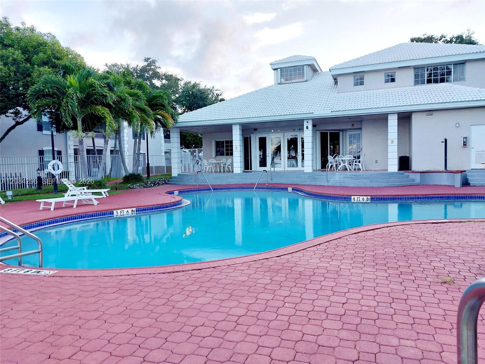 2841 N Oakland Forest Dr # 201, Oakland Park FL 33309 photo 3