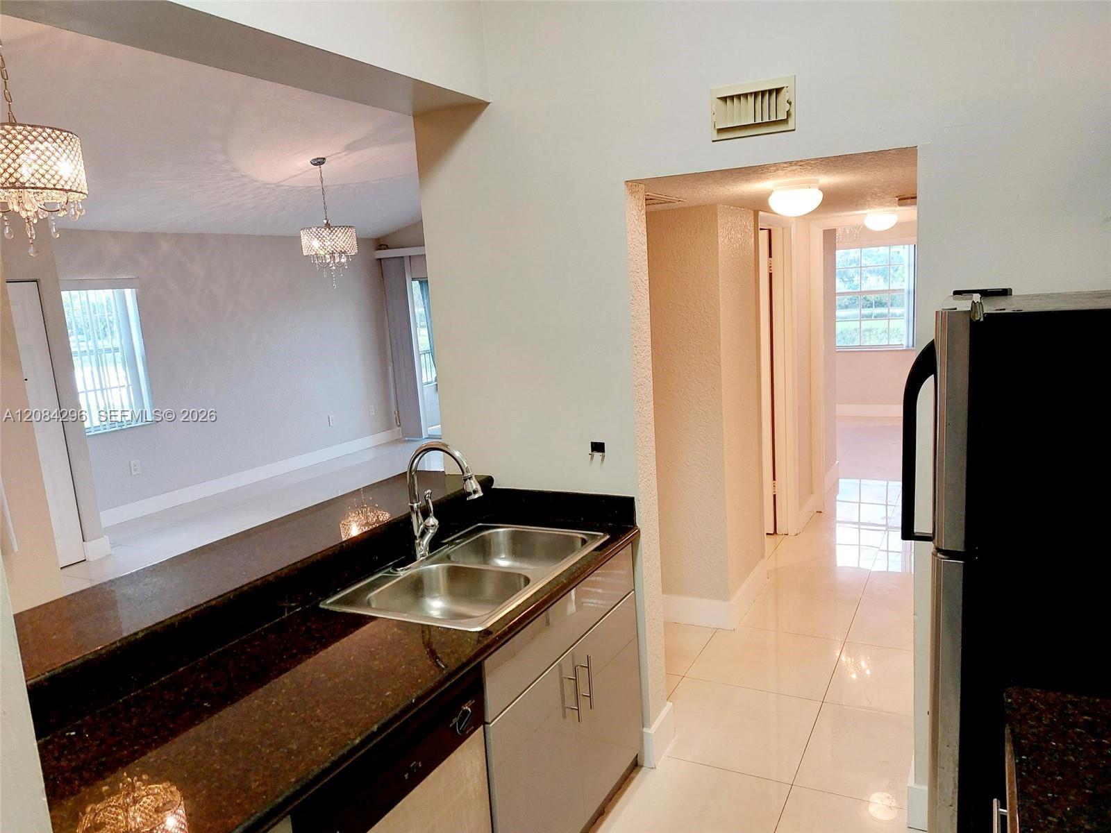 2841 N Oakland Forest Dr # 201, Oakland Park FL 33309 photo 5