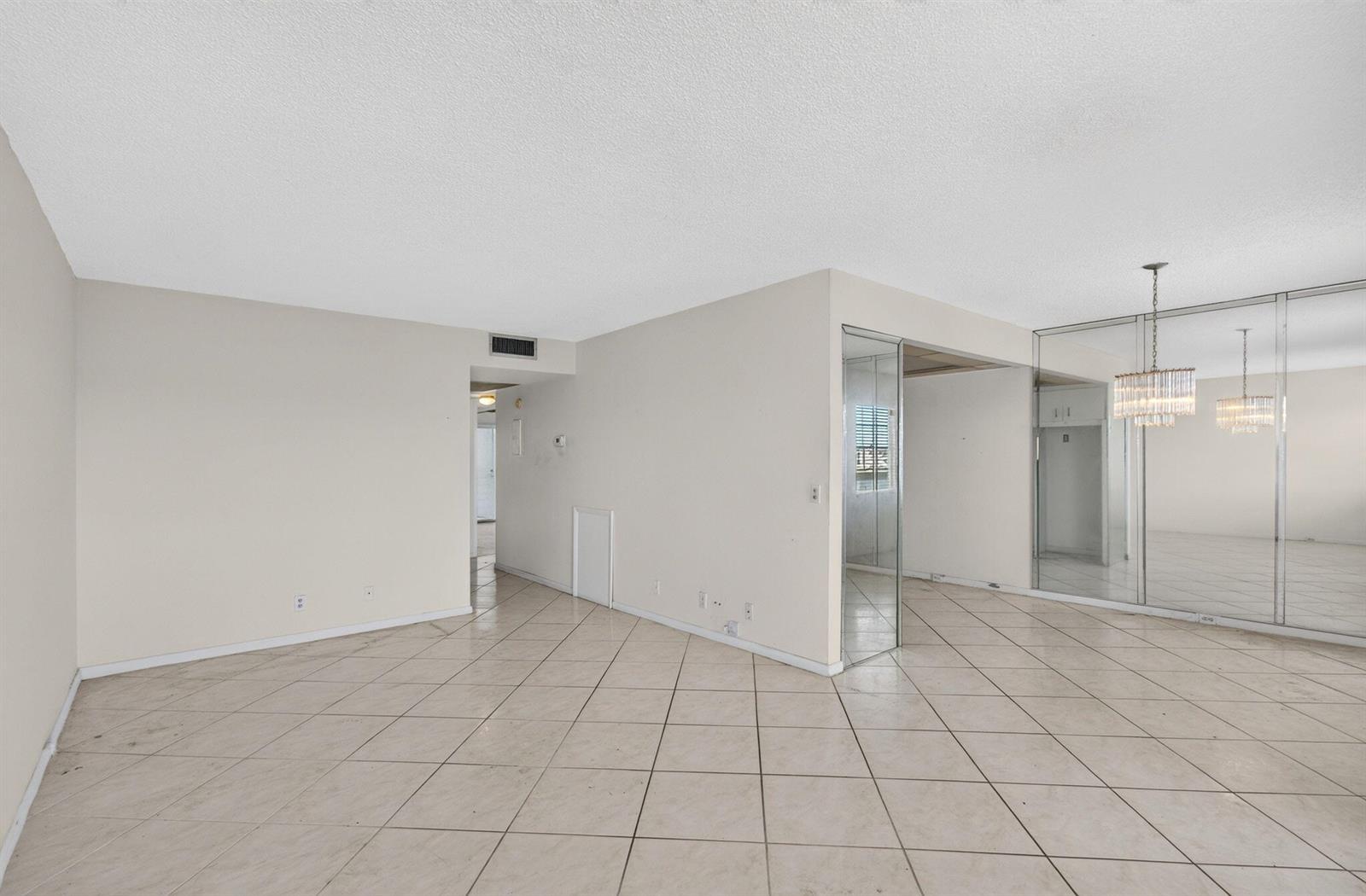4044 WOLVERTON C, Boca Raton FL 33434 photo 2