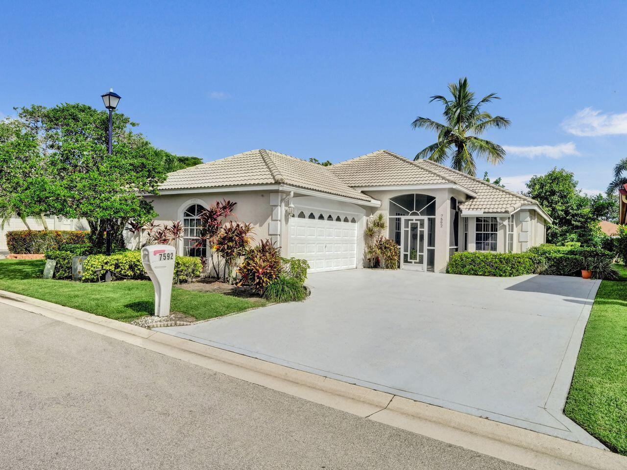 7592 Ironbridge Circle, Delray Beach FL 33446 photo 2