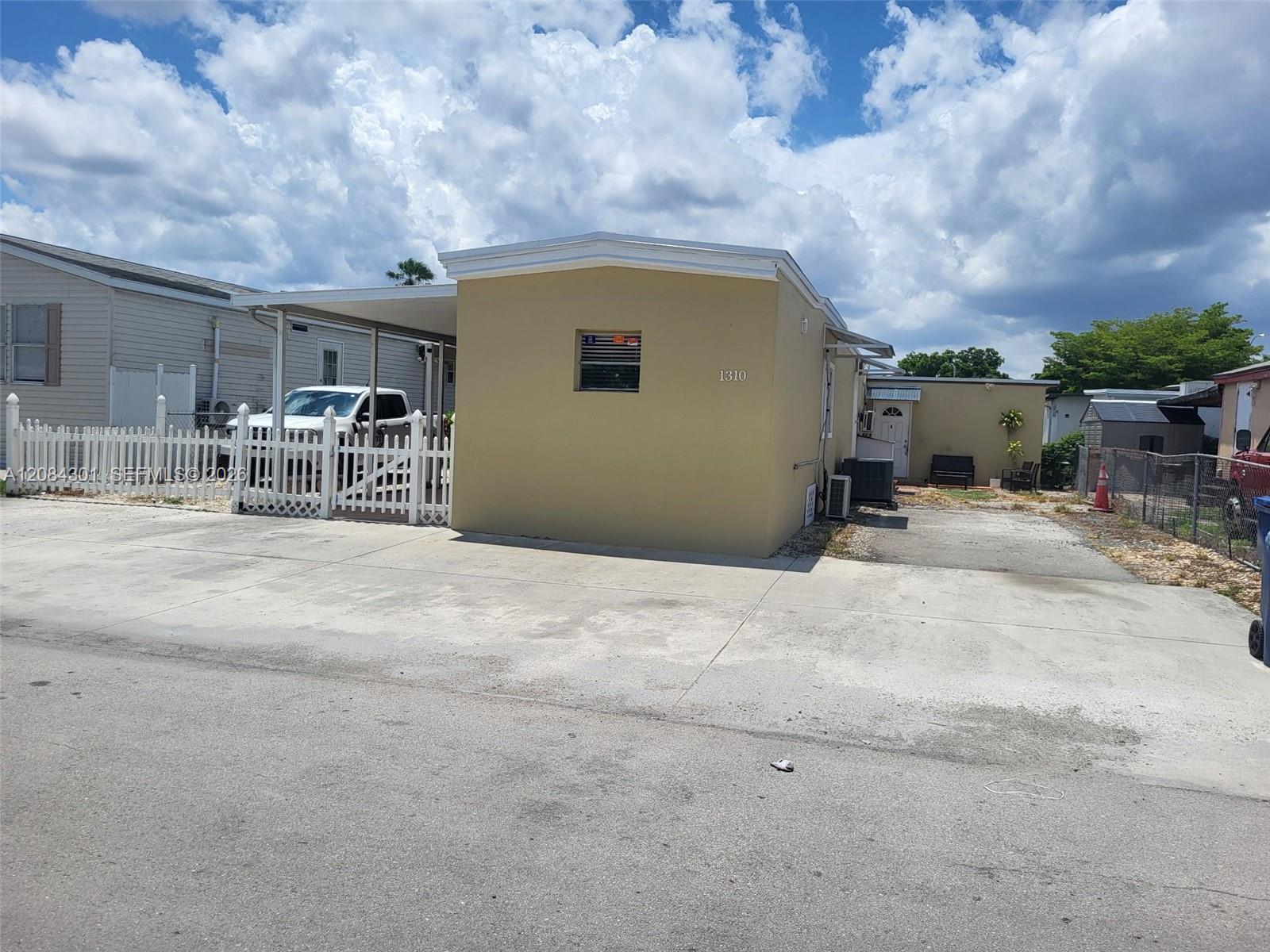 1310 130 AVE # 1310, Miami FL 33184 photo 2