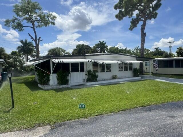 4042 Royal Manor Boulevard, Boynton Beach FL 33436 photo 3