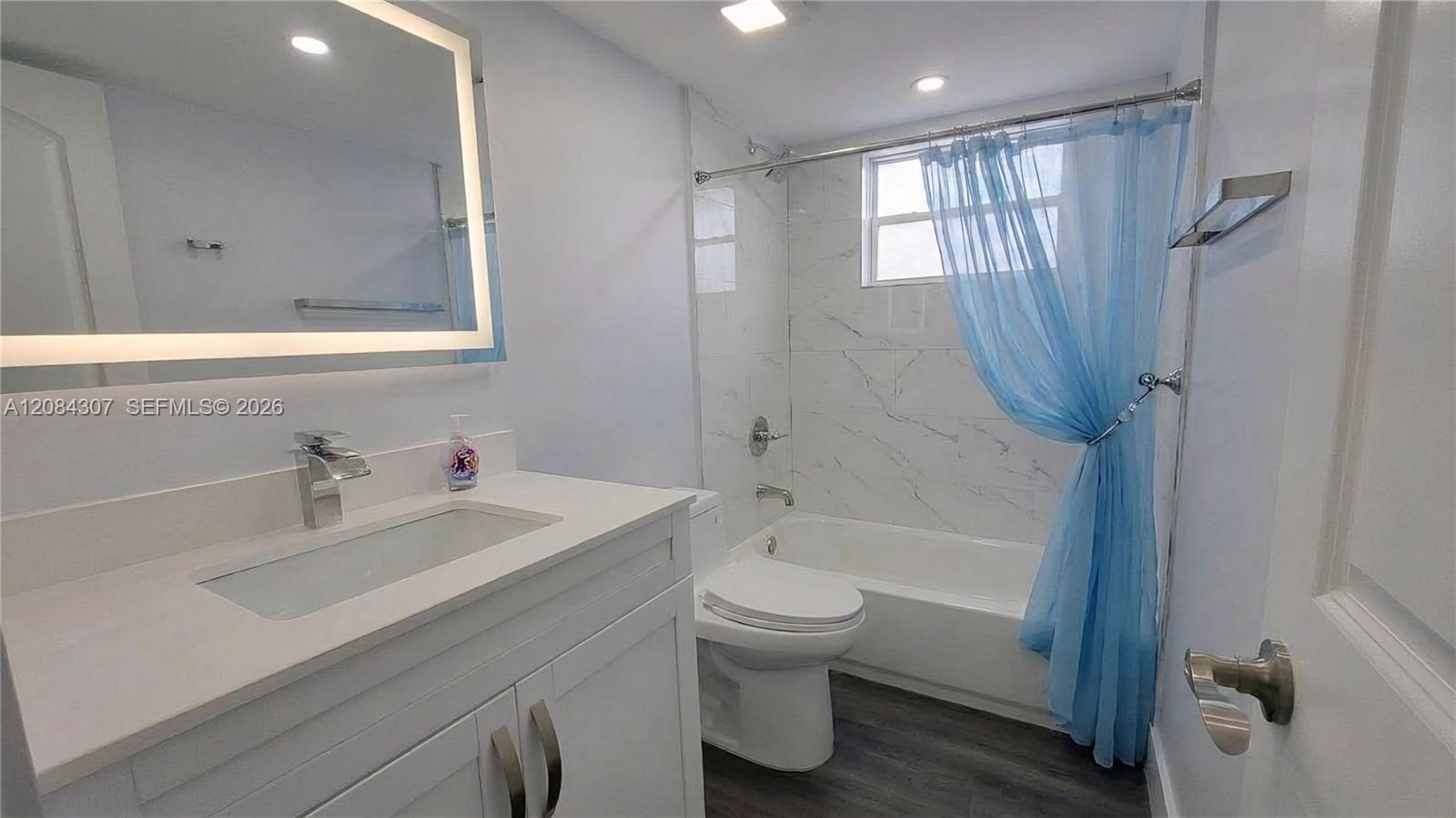 445 NE 195th St # 332, Miami FL 33179 photo 3