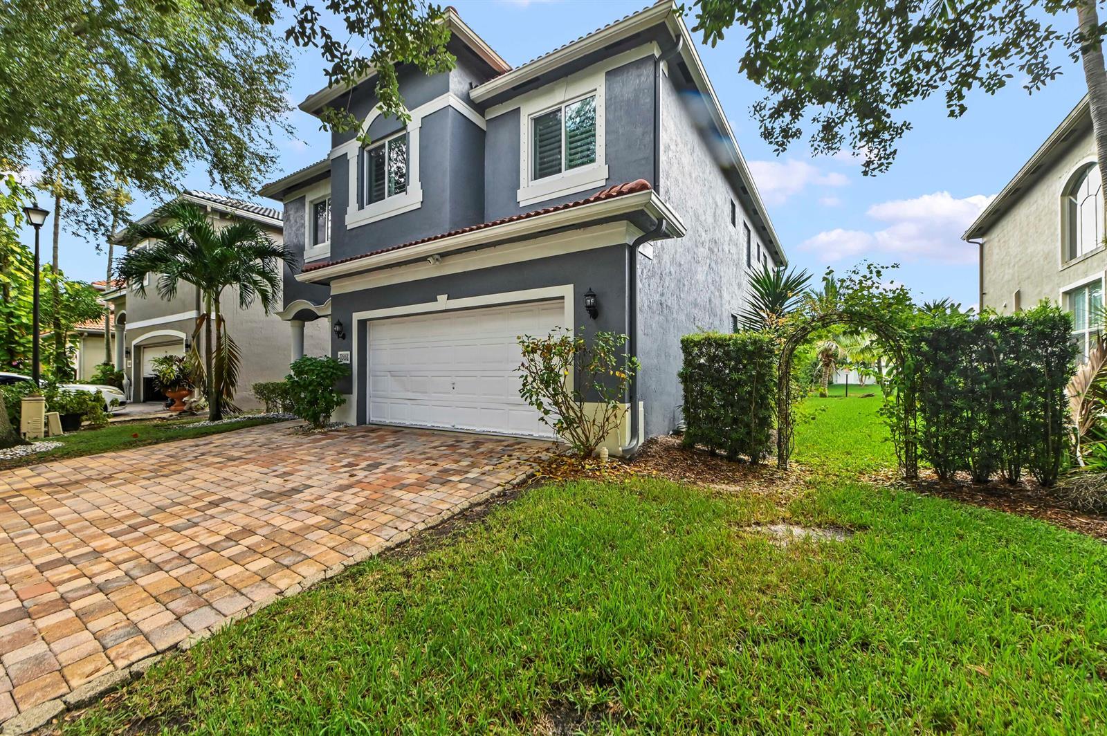 1006 Center Stone Lane, Riviera Beach FL 33404 photo 2