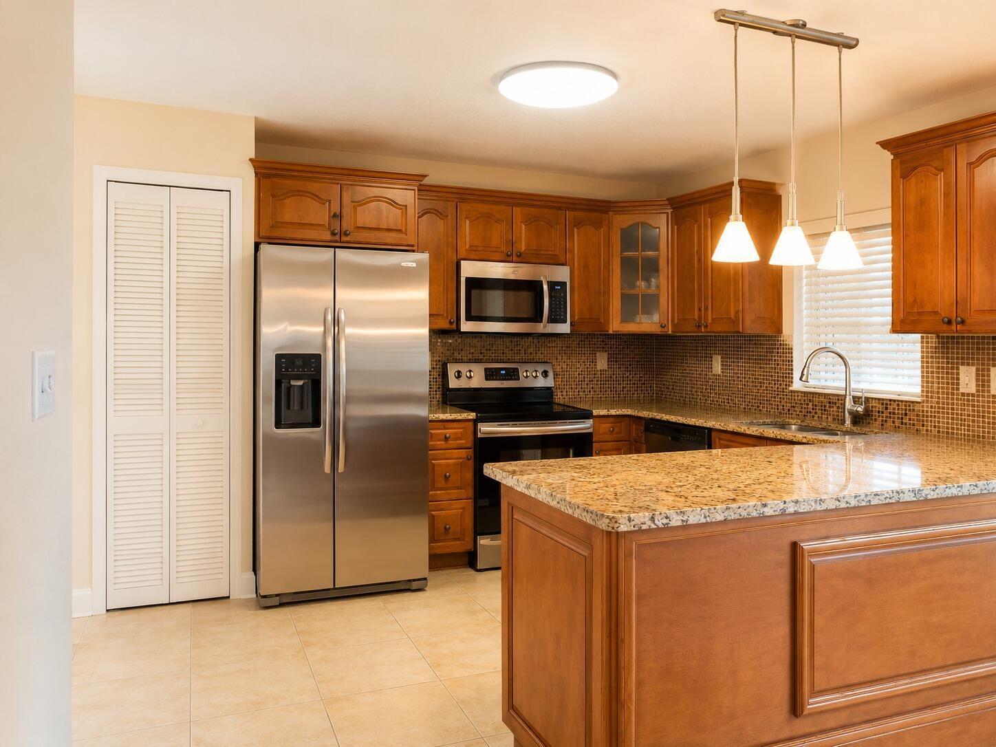 863 NW 122ND Avenue, Miami FL 33182 photo 2