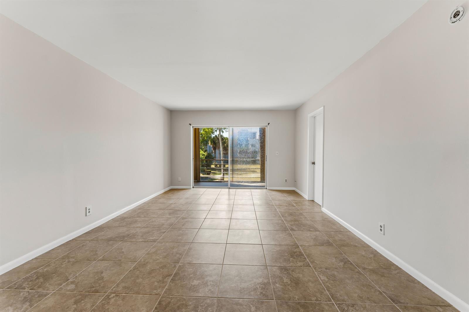 1638 EMBASSY Drive # 208, West Palm Beach FL 33401 photo 3