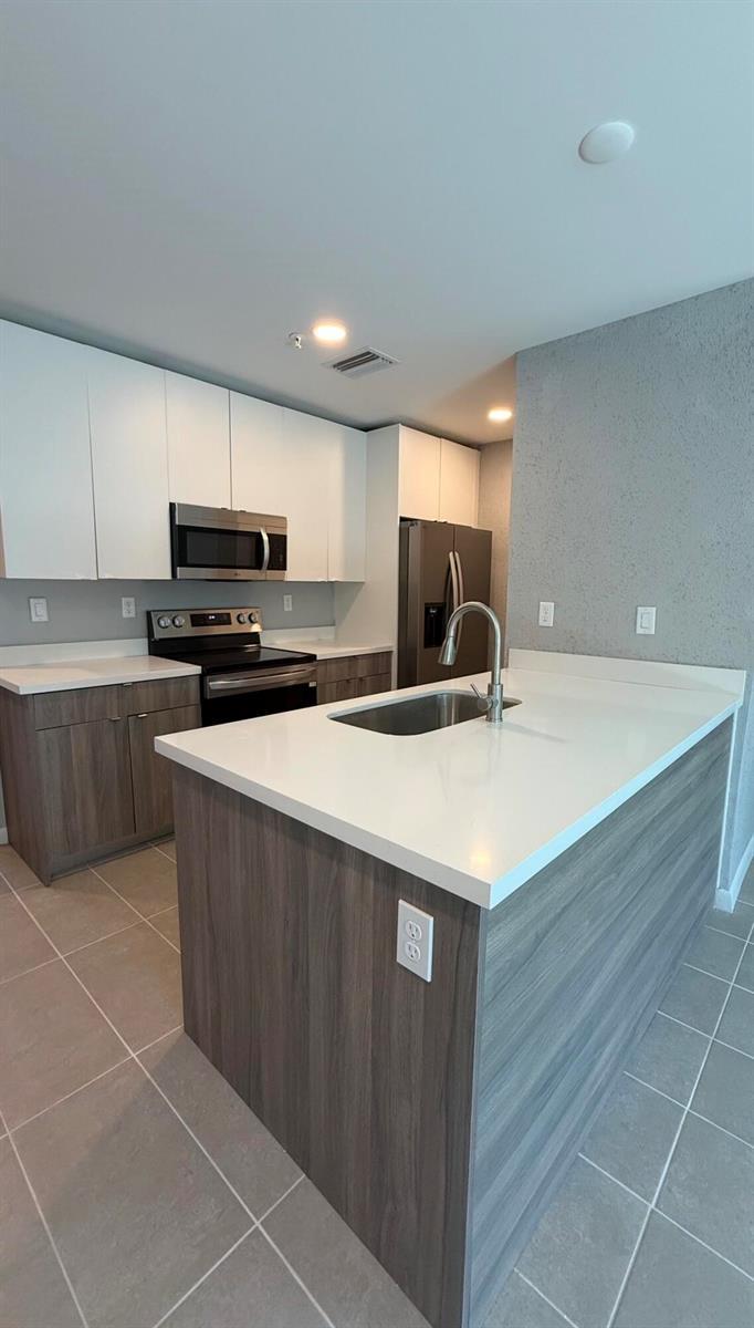 2511 PIERCE Street # 4, Hollywood FL 33020 photo 5