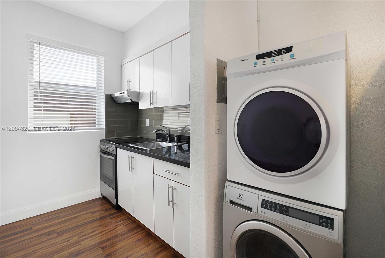 320 80th St # 14, Miami Beach FL 33141 photo 3