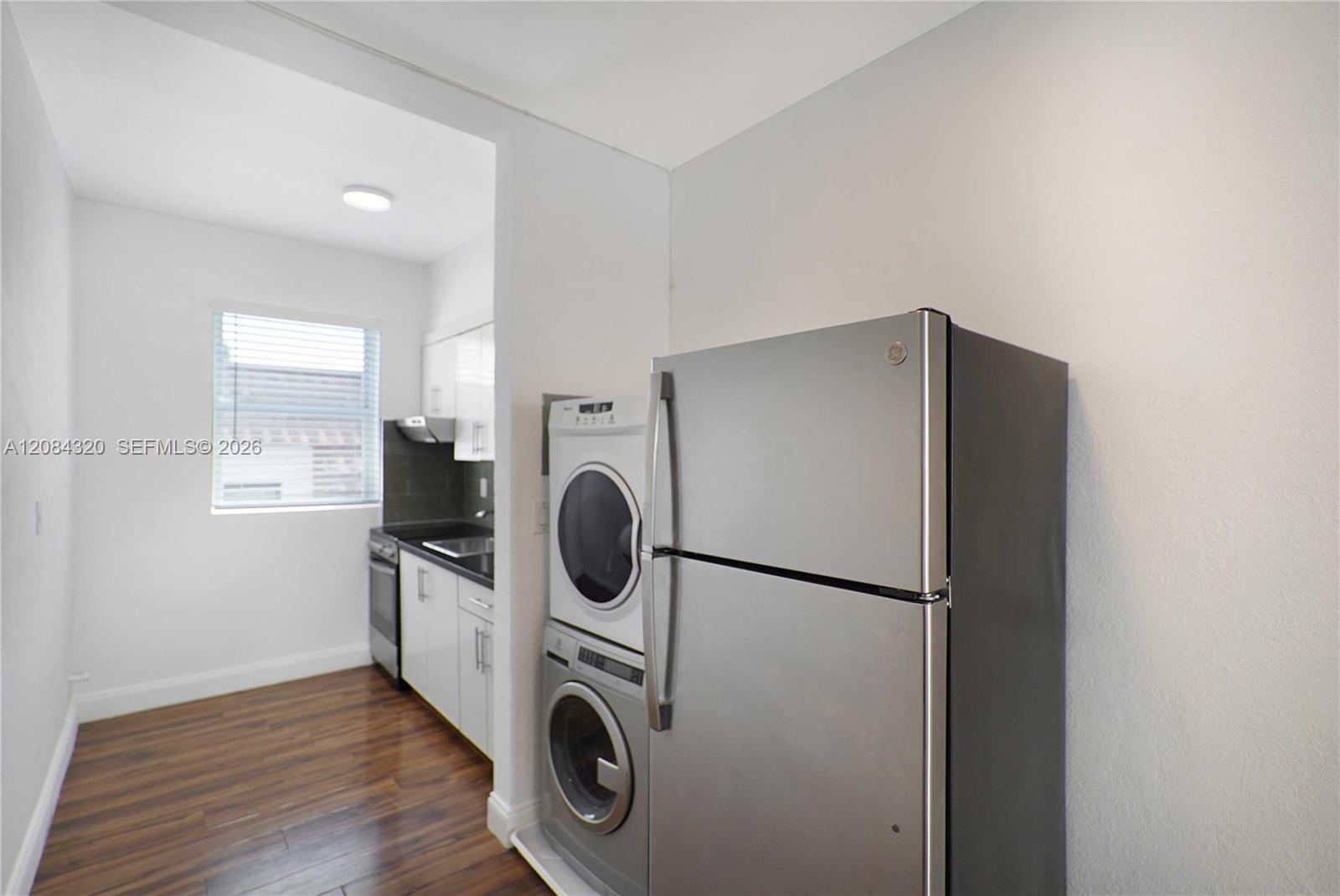 320 80th St # 14, Miami Beach FL 33141 photo 4