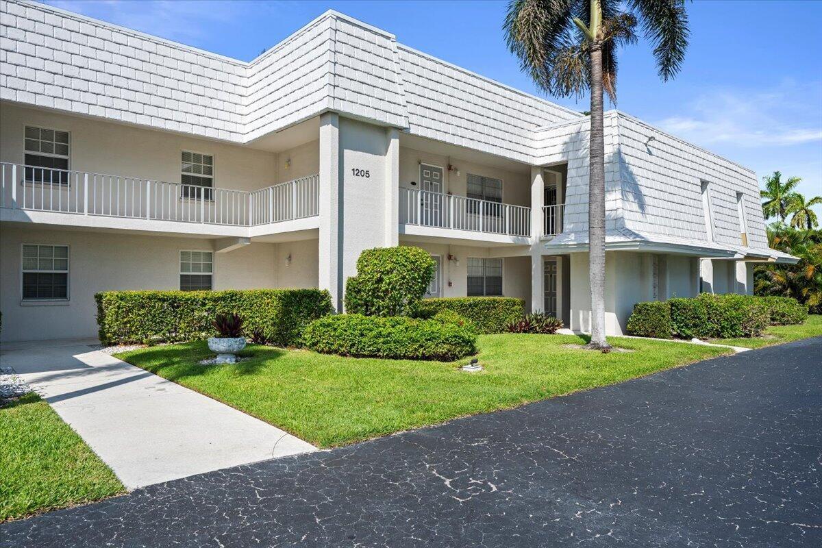 1205 E SANDY Lane E # 249, Singer Island FL 33404 photo 2