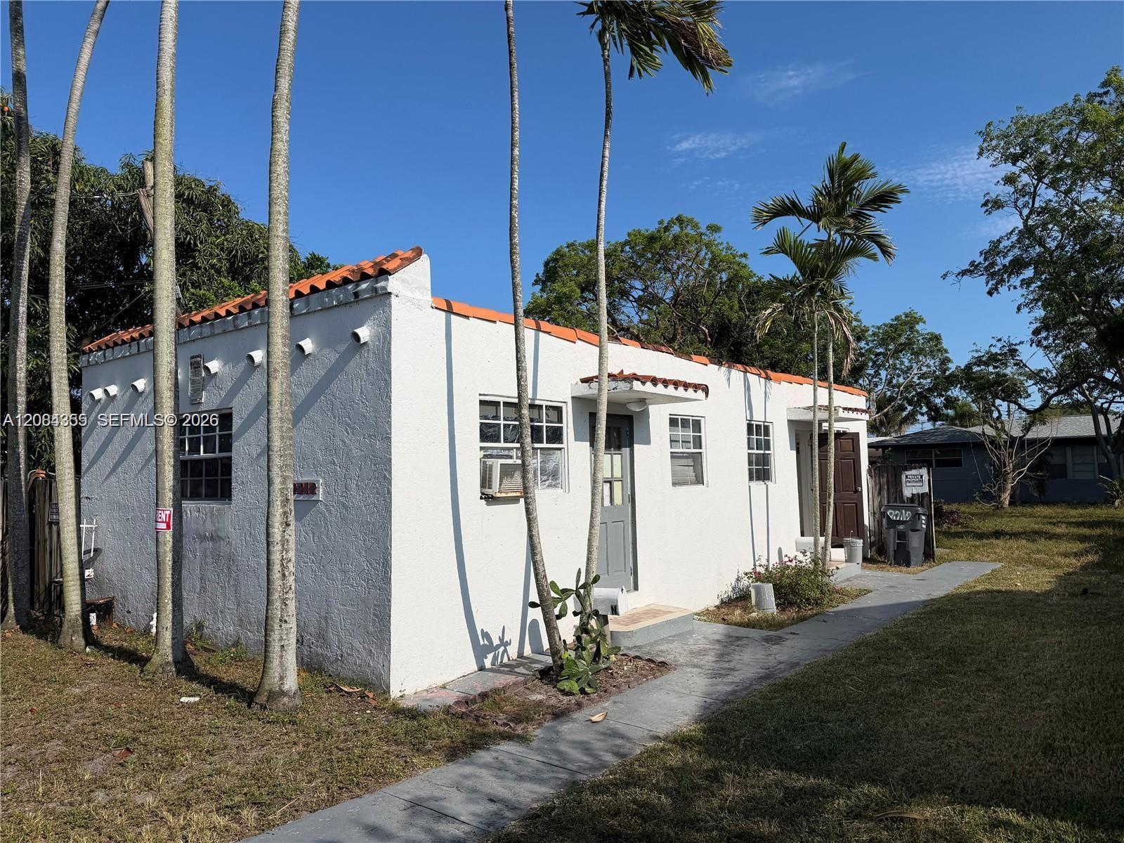 2212 Grant St # 2, Hollywood FL 33020 photo 2