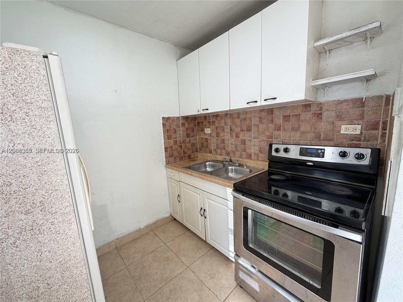 2212 Grant St # 2, Hollywood FL 33020 photo 3