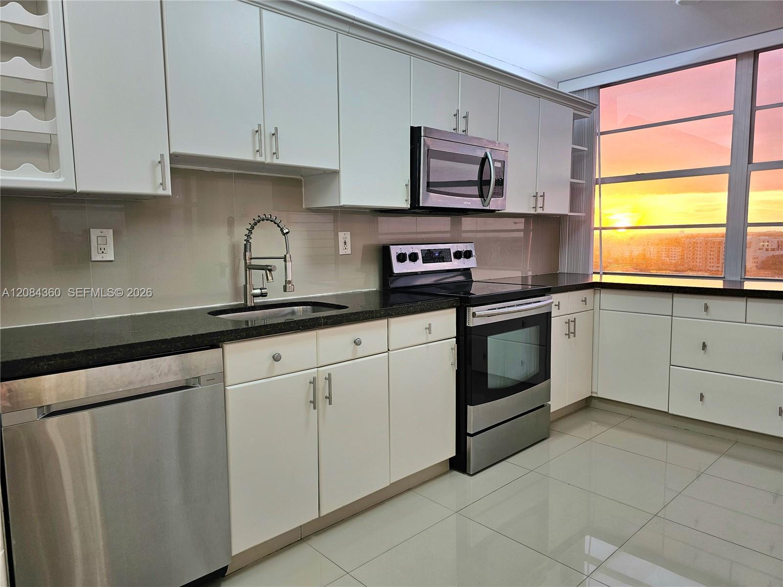 18051 Biscayne Blvd # 1204, Aventura FL 33160 photo 5