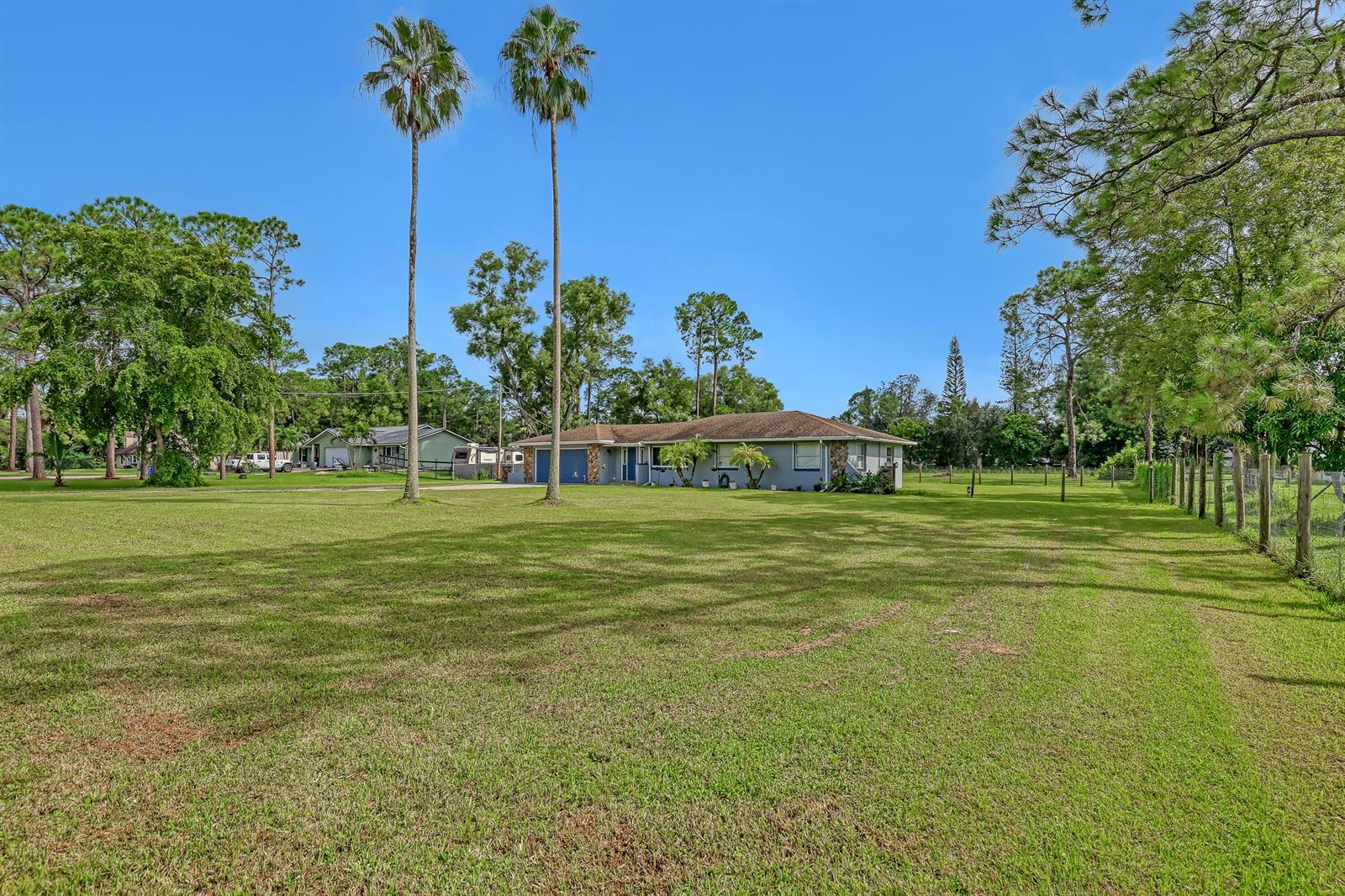 11920 41st Court N, Loxahatchee FL 33411 photo 2