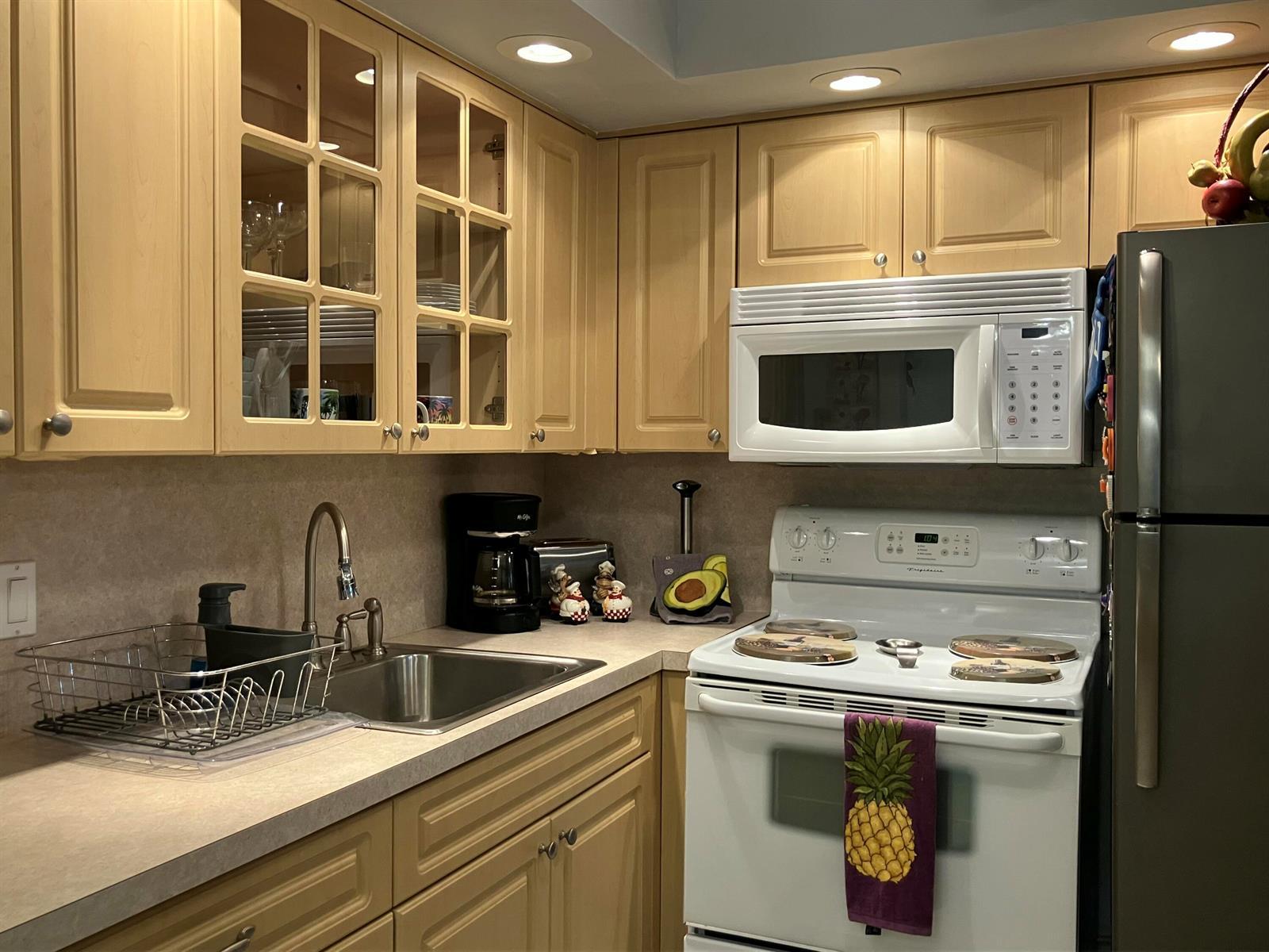130 Southampton B, West Palm Beach FL 33417